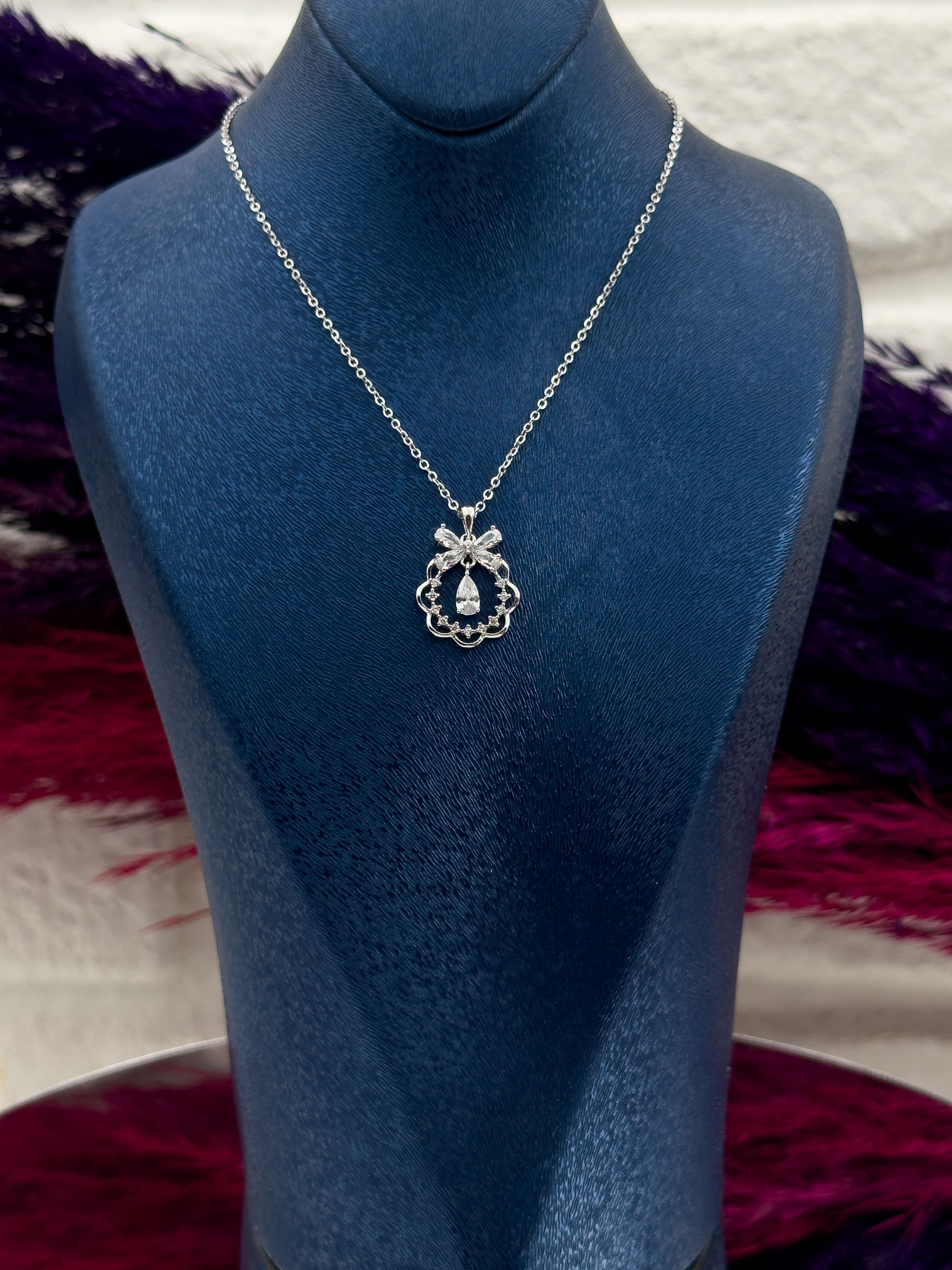 925 Ayar Gümüş Özel Tasarım Damla Kurdela Desenli Popüler Kadın Kolye