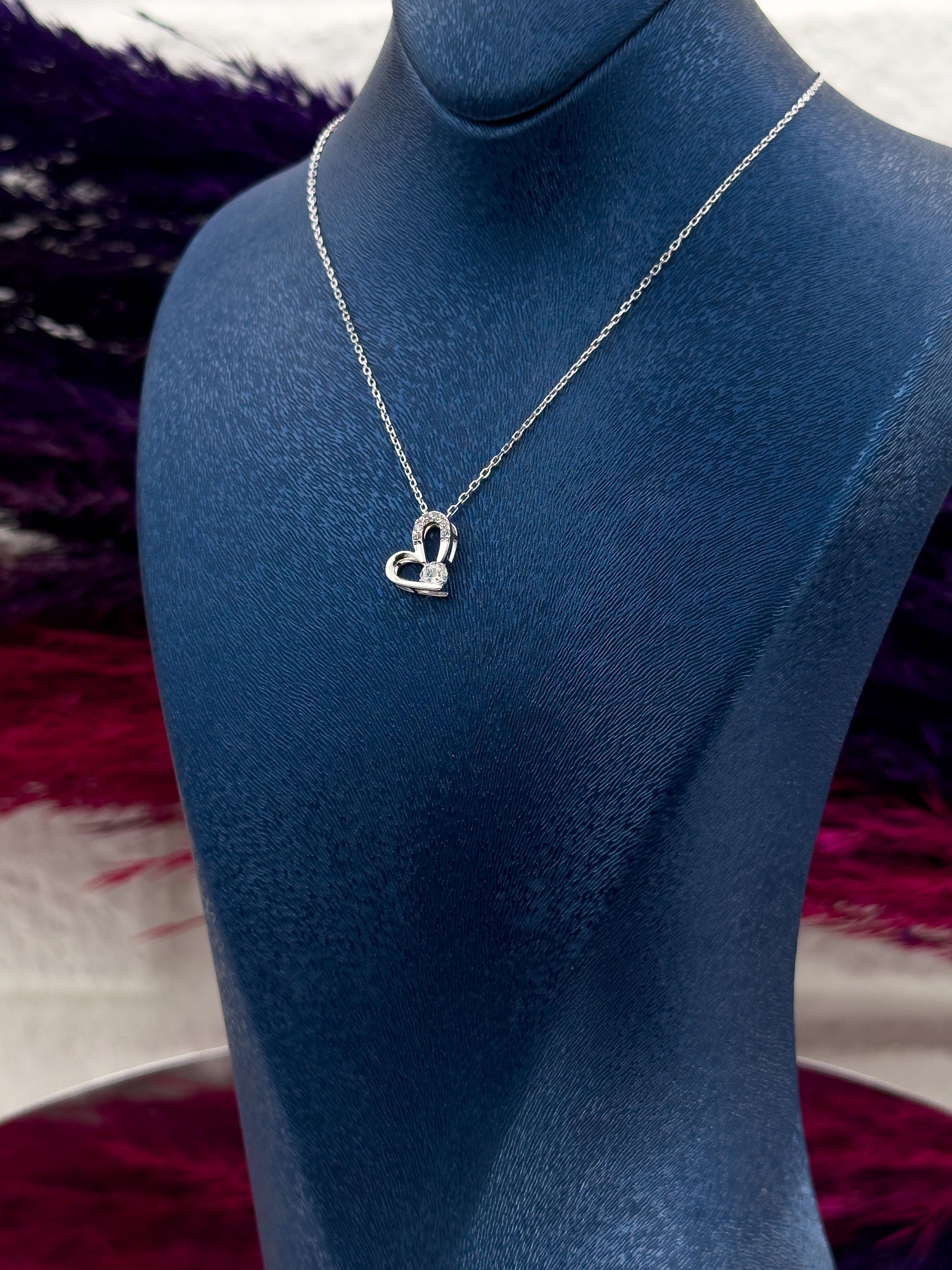 925 Ayar Gümüş Kalpli Tasarım Tektaş Desenli Popüler Kadın Kolye