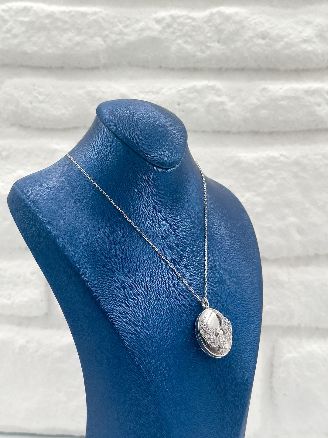 Kapaklı Alya Model Kadın Gümüş Kolye