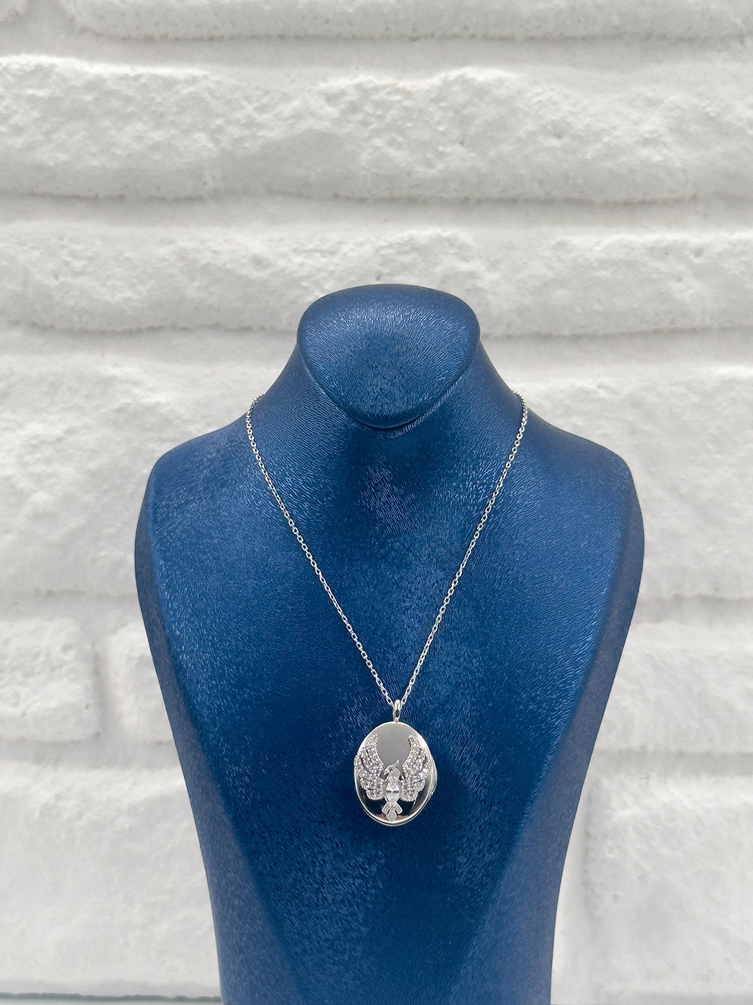 Kapaklı Alya Model Kadın Gümüş Kolye