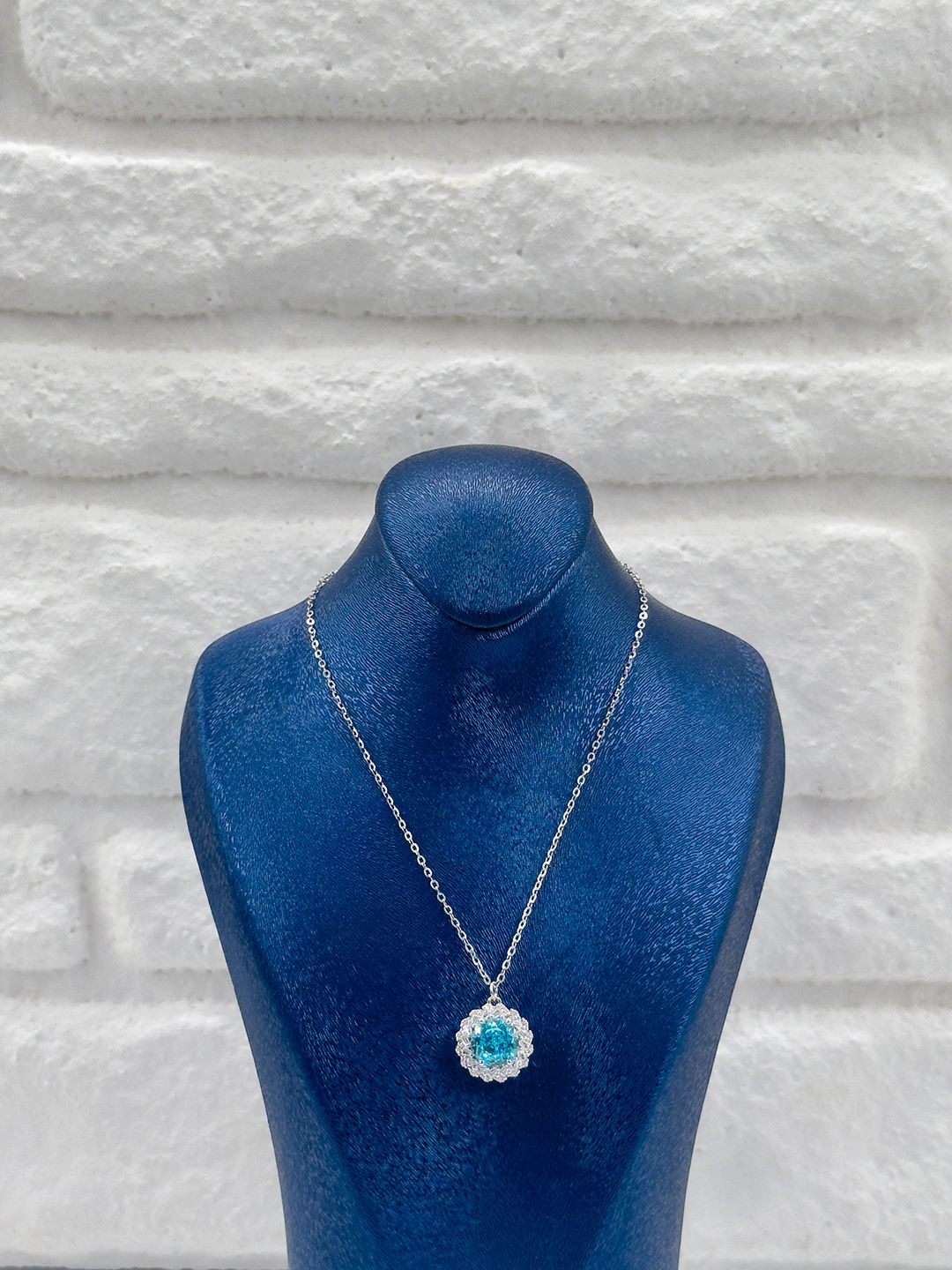 Aquamarin Taşlı Pırlanta Montür Kadın Gümüş Kolye