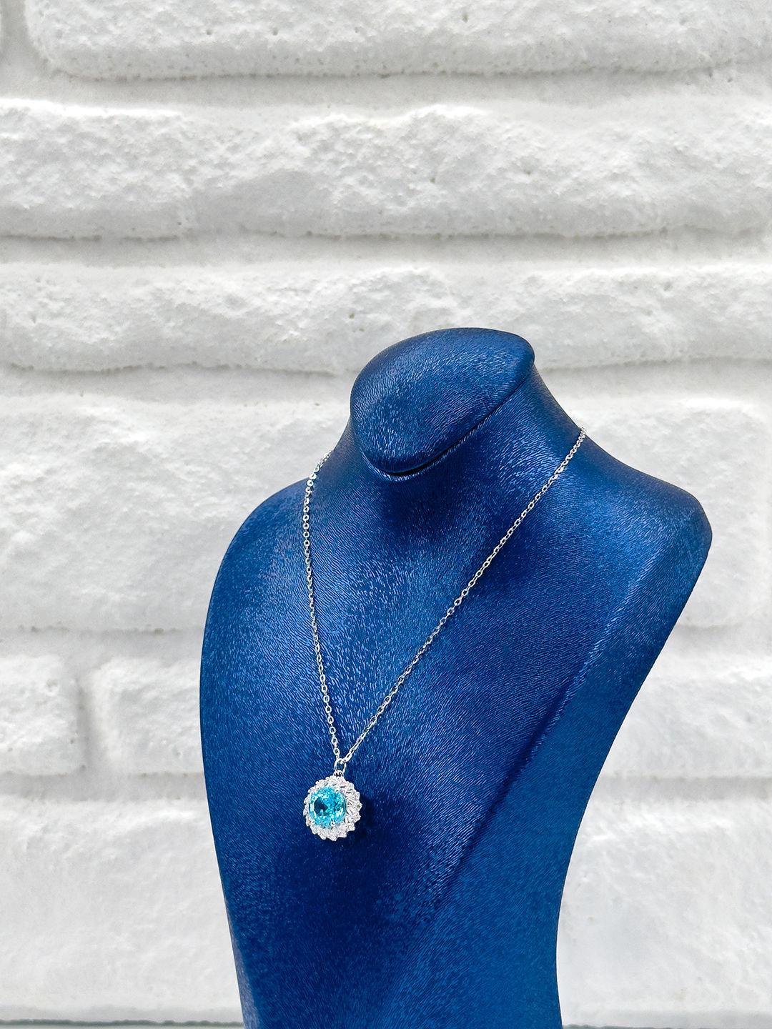 Aquamarin Taşlı Pırlanta Montür Kadın Gümüş Kolye