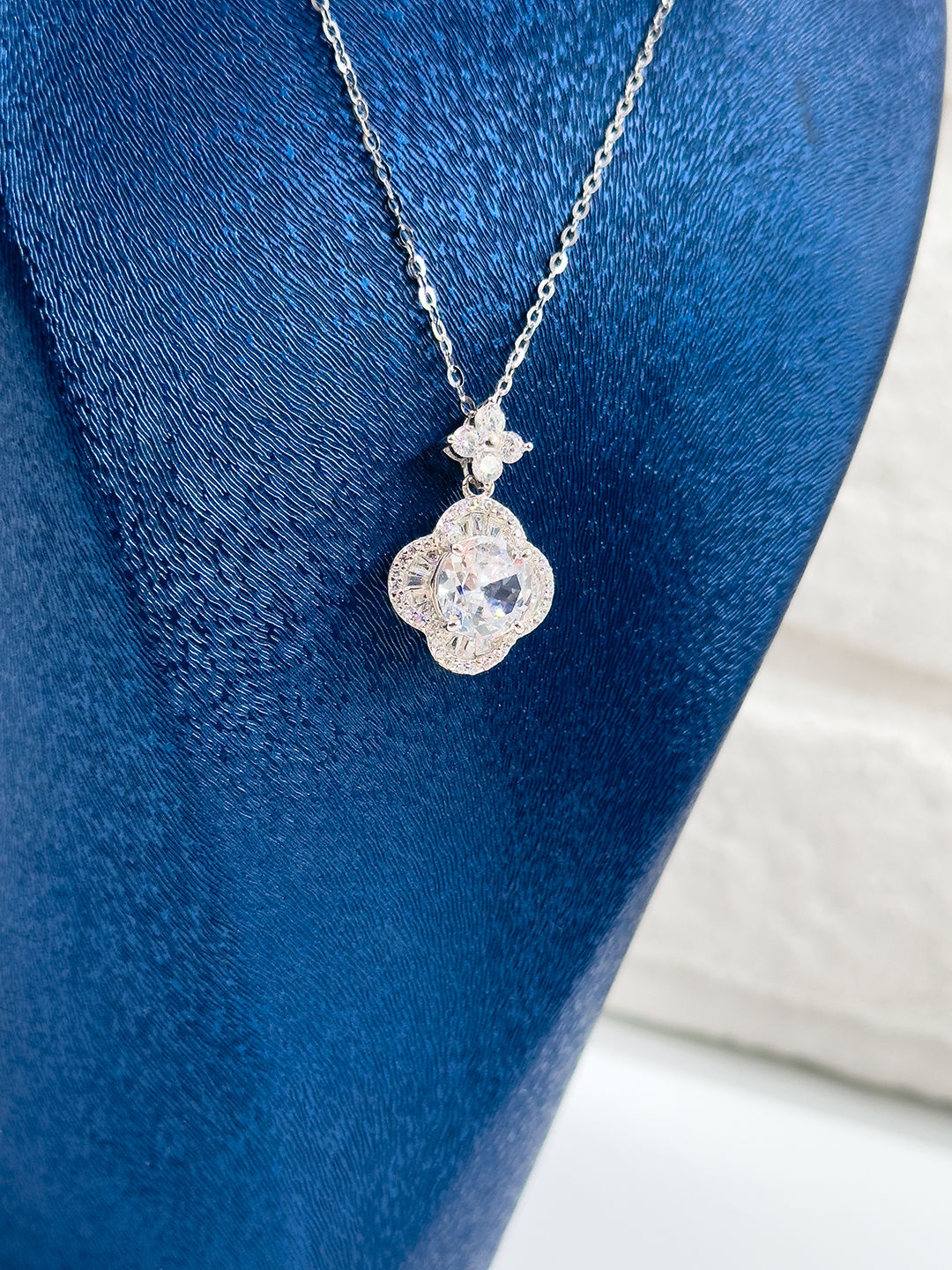 Pırlanta Montür Özel Tasarım Kadın Gümüş Kolye