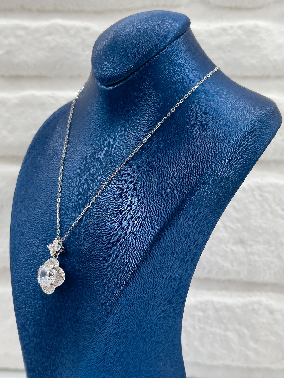 Pırlanta Montür Özel Tasarım Kadın Gümüş Kolye