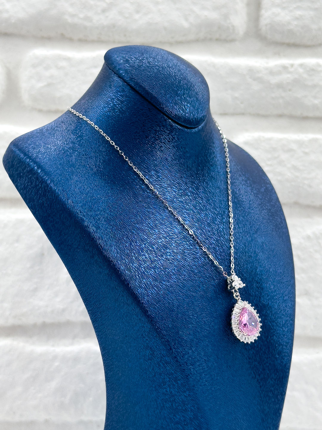 Pırlanta Montür Pembe Kuvars Taşlı Kadın Gümüş Kolye