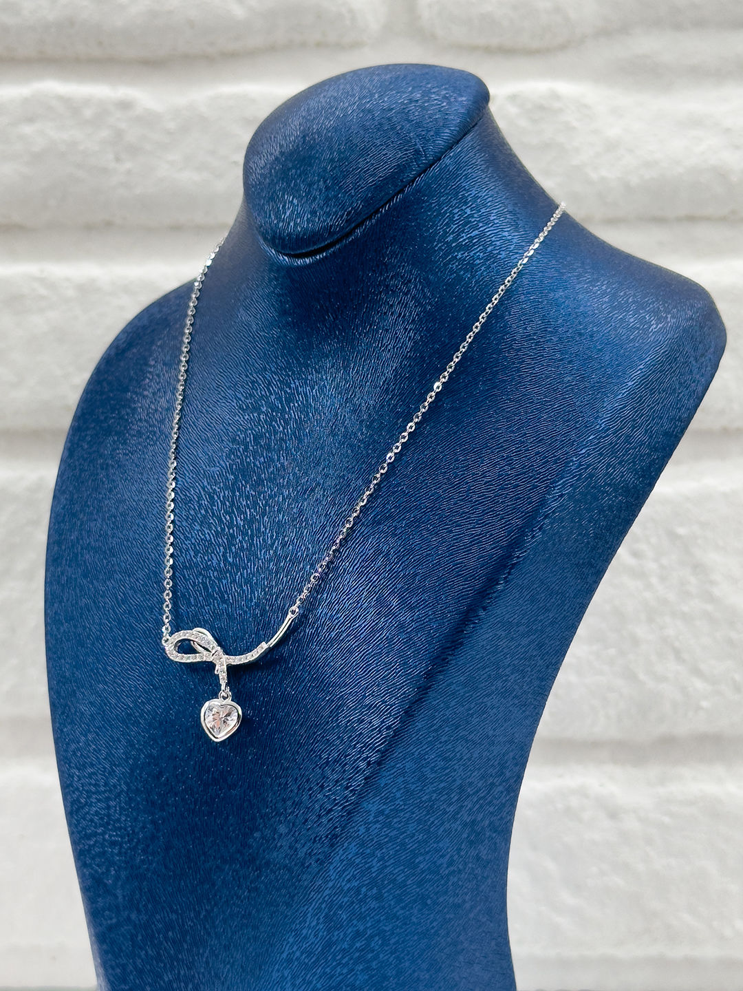 Kalpli Spor Kadın Gümüş Kolye - Kalpli Kolye