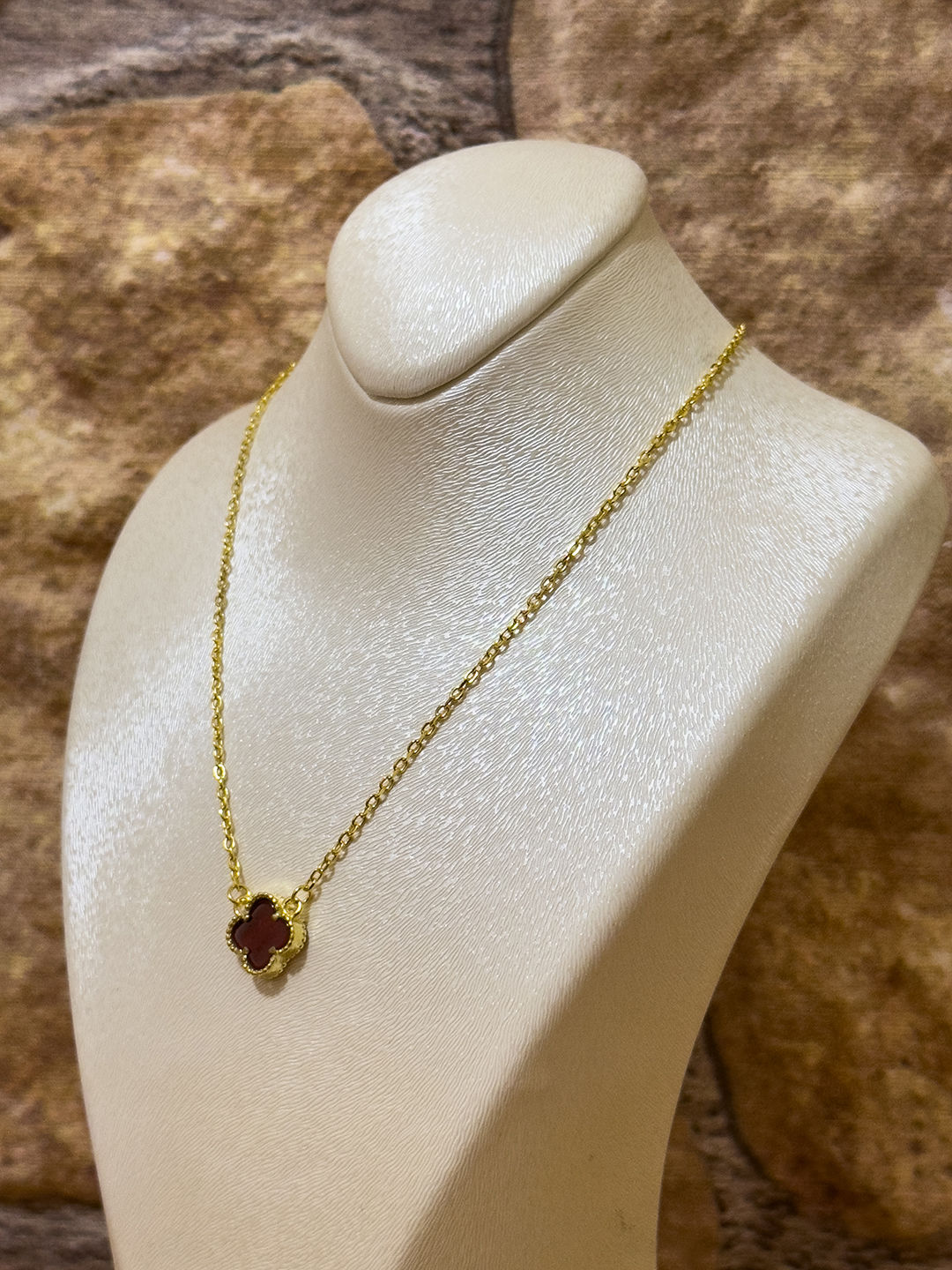 Gold Renk Bordo Onix Taşlı Yonca Kadın Gümüş Kolye