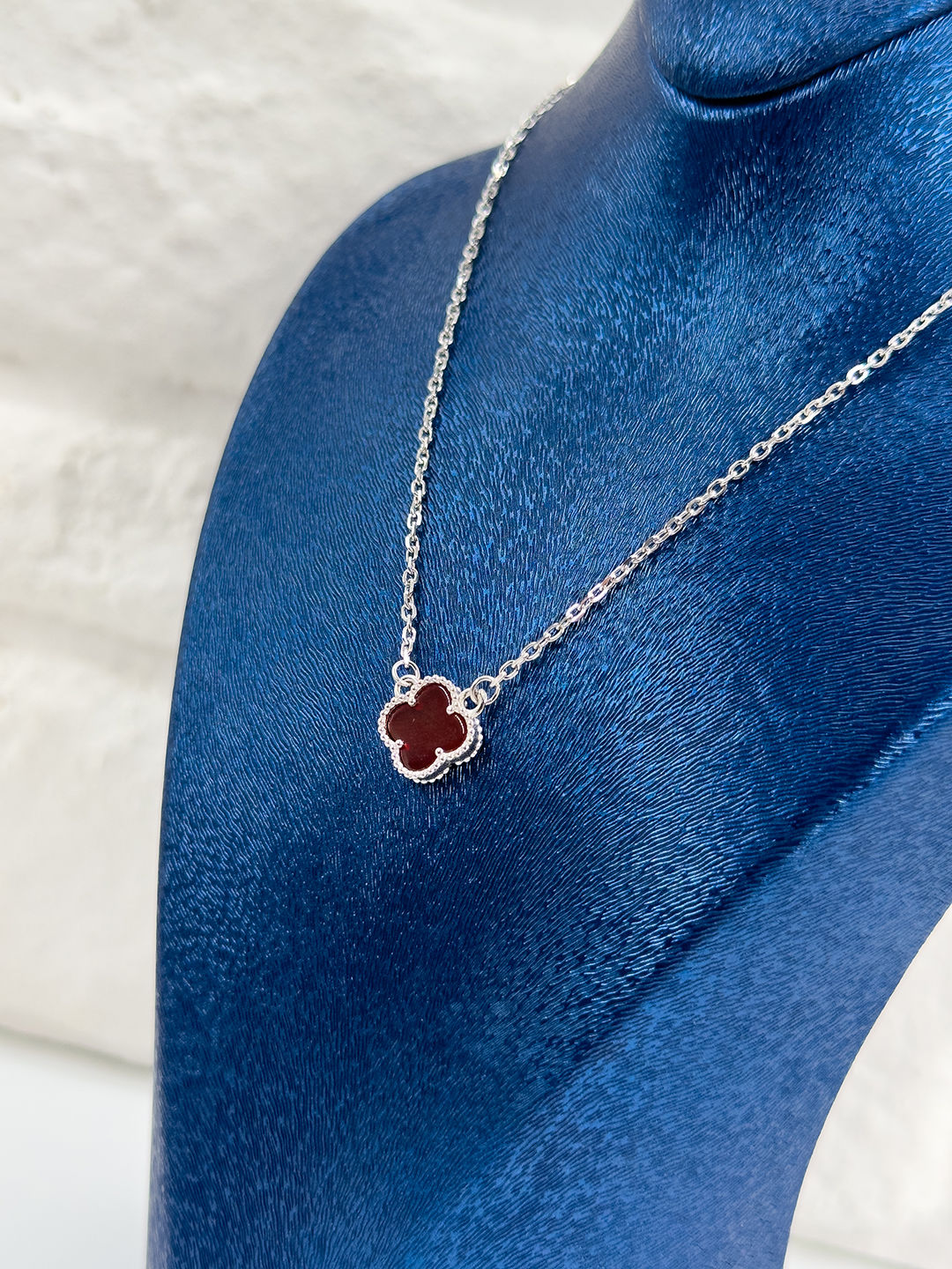 Bordo Taşlı Yonca Kadın Gümüş Kolye