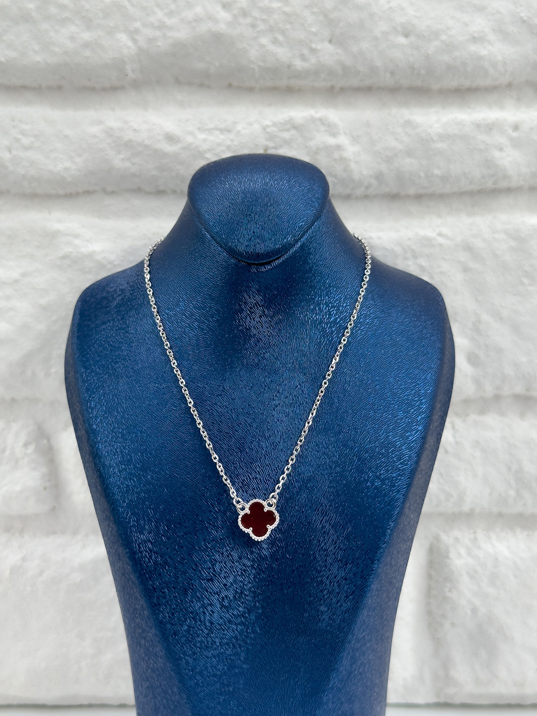 Bordo Taşlı Yonca Kadın Gümüş Kolye