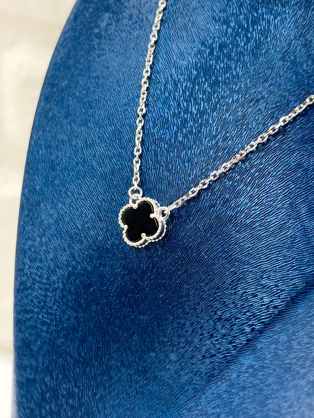 Tekli Onix Taşlı Yonca Kadın Gümüş Kolye