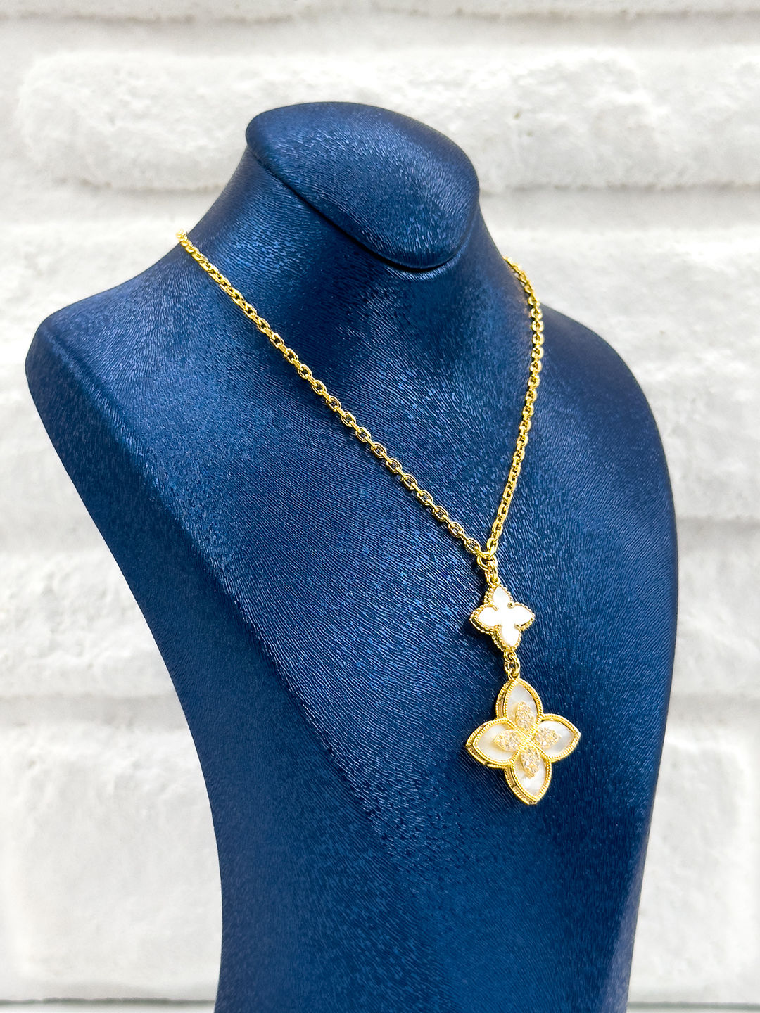 Gold Renk Tasarım Sedef Taşlı Kadın Gümüş Kolye