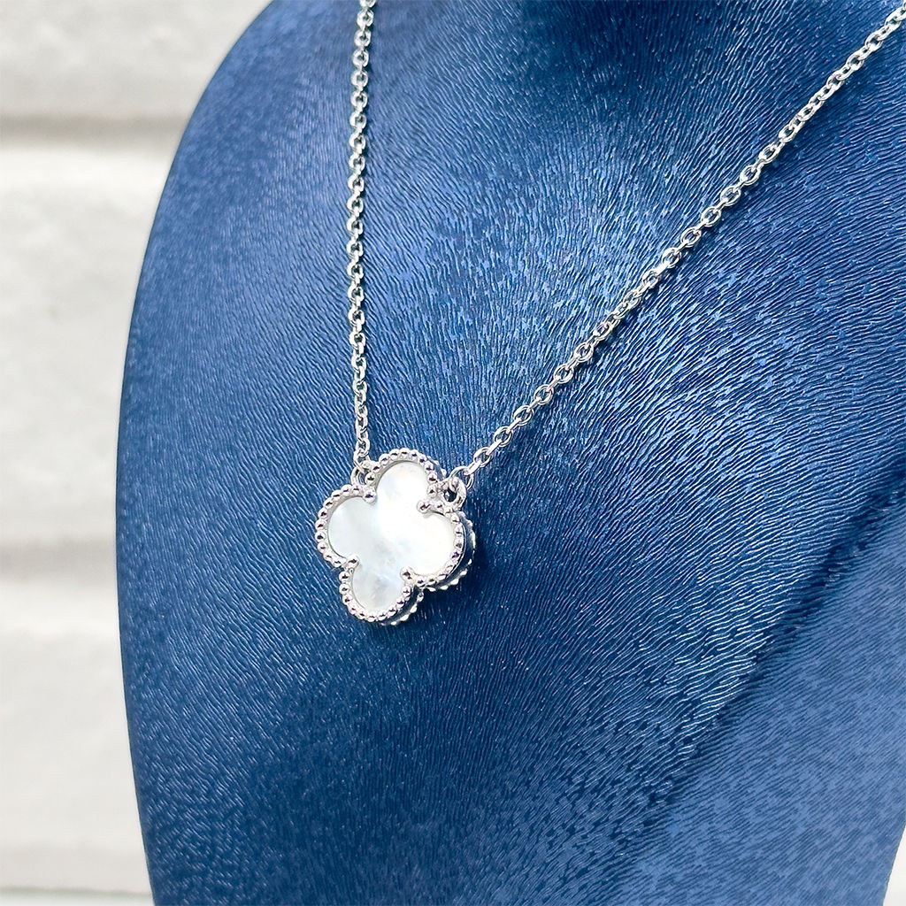 Sedef Taşlı Yonca Gümüş Kolye