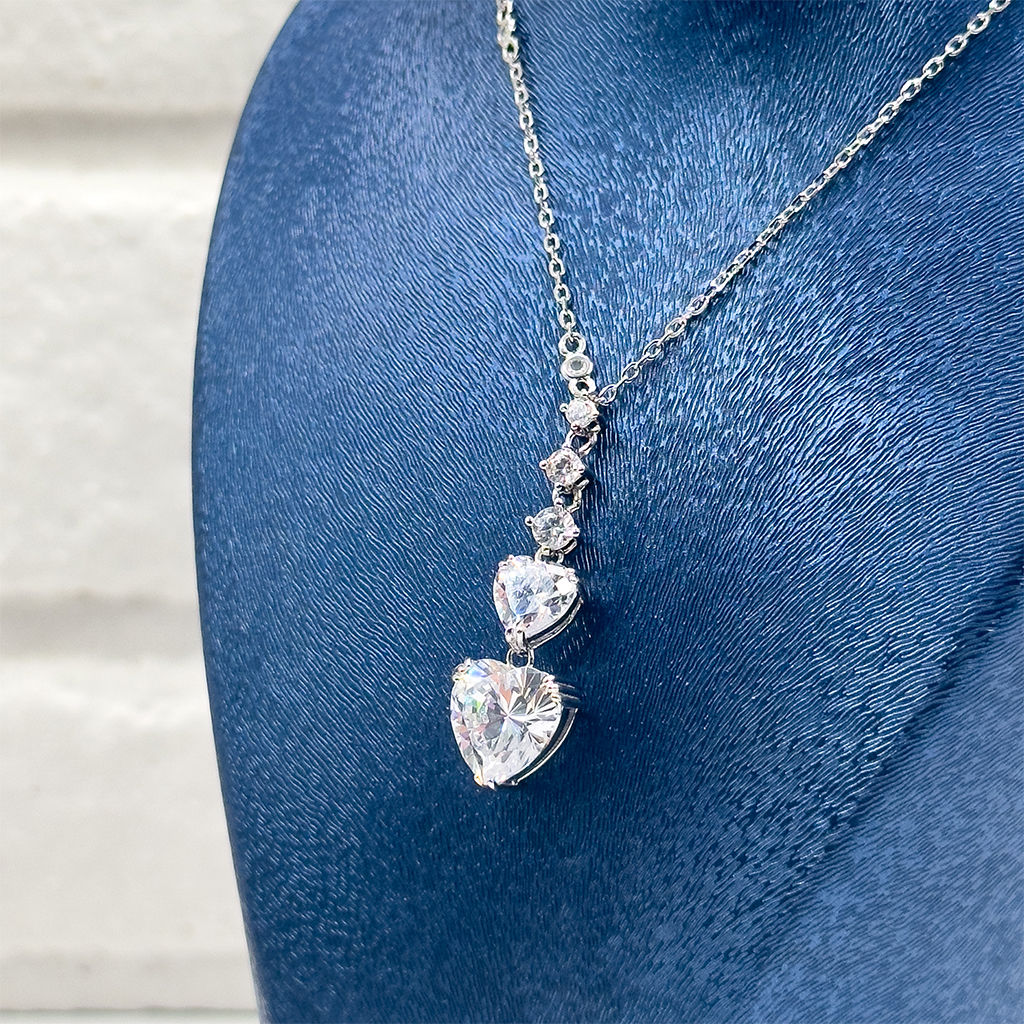 Tria Model Kalp Gümüş Kolye