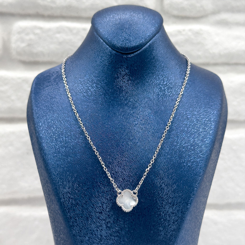 Sedef Taşlı Yonca Gümüş Kolye - Mini Boy