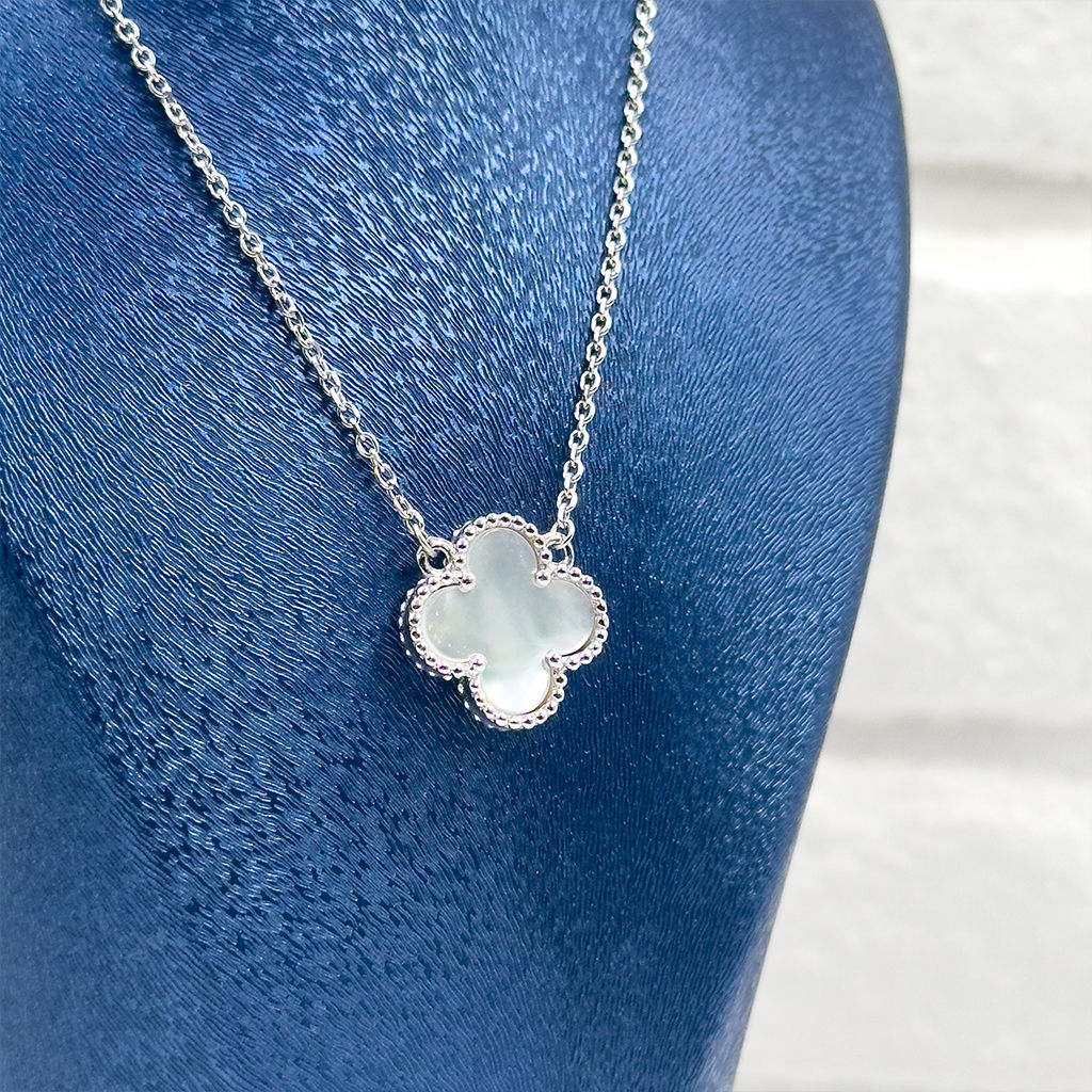 Ay Taşlı Yonca Gümüş Kolye