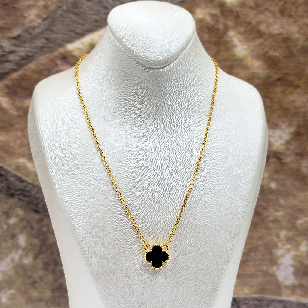 Gold Renk Onix Taşlı Gümüş Kolye