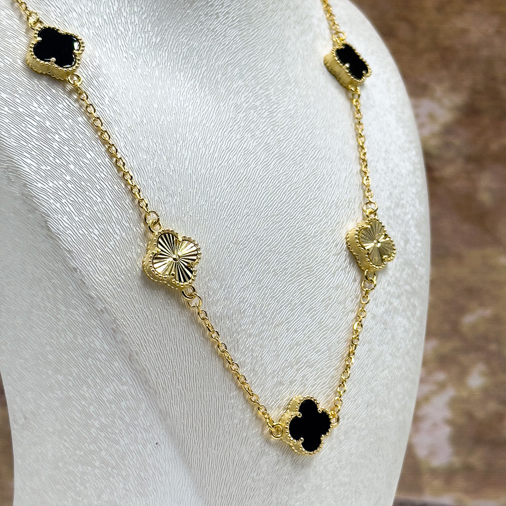 Onix Taşlı Sıralı Yonca Gümüş Kolye