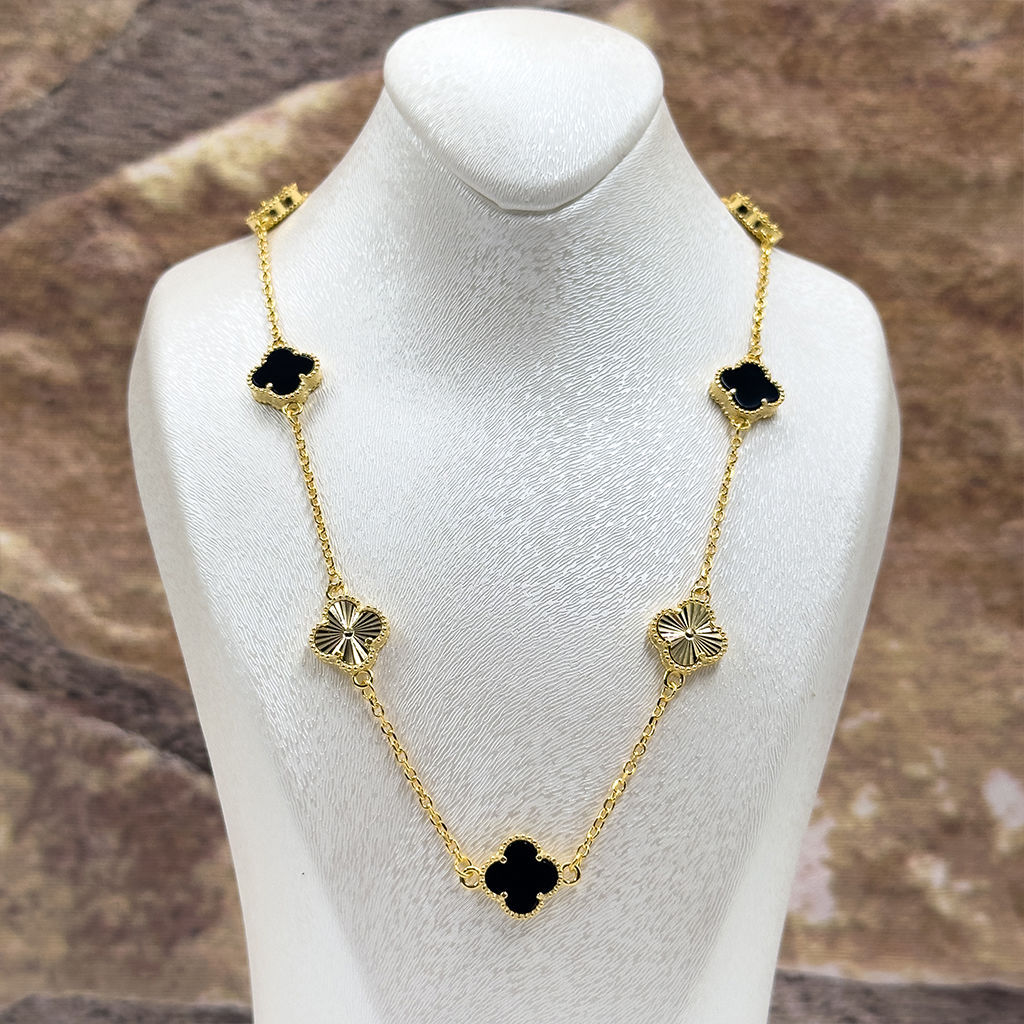 Onix Taşlı Sıralı Yonca Gümüş Kolye