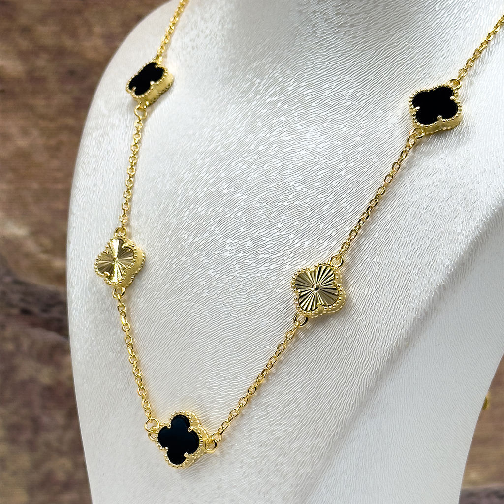 Onix Taşlı Sıralı Yonca Gümüş Kolye