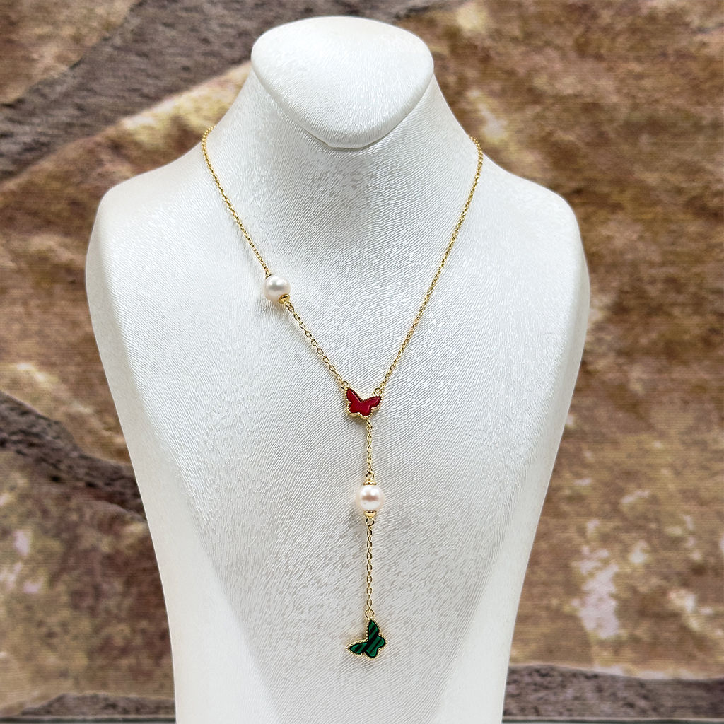 İncili Özel Seri Kelebek Mineli Gümüş Kolye