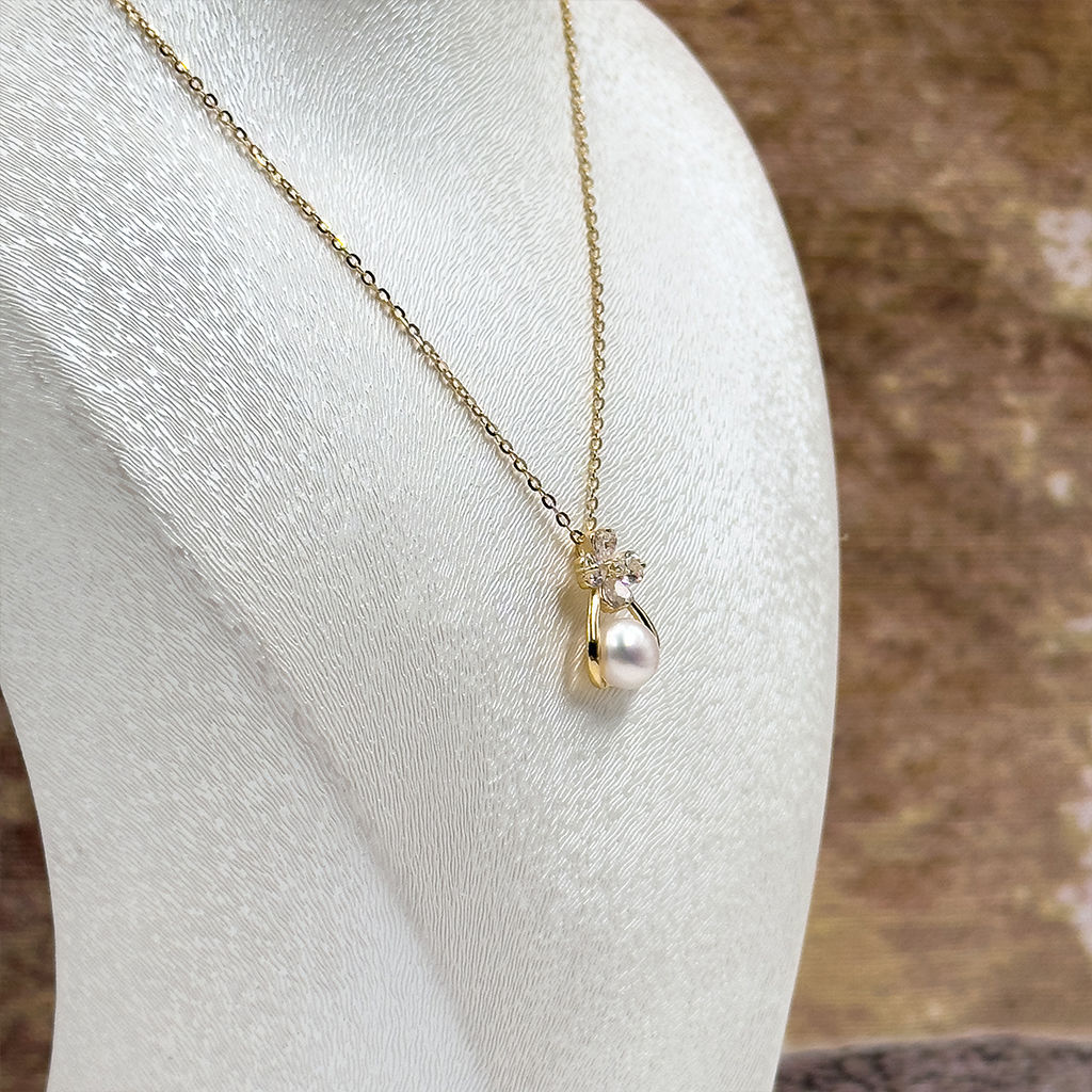 İncili Özel Tasarım Gold Renk Gümüş Kolye