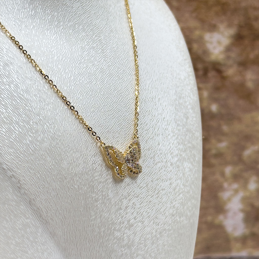 Gold Renk Kelebek Gümüş Kolye – Zarif Dokunuşlu Tasarım