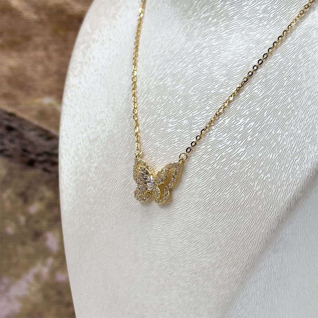 Gold Renk Kelebek Gümüş Kolye – Zarif Dokunuşlu Tasarım