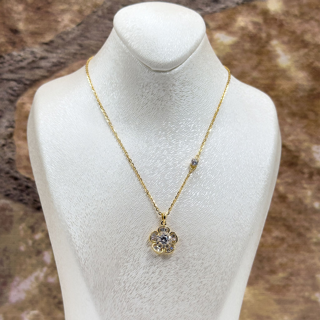 Gold Renk Tektaş Çiçek Gümüş Kolye