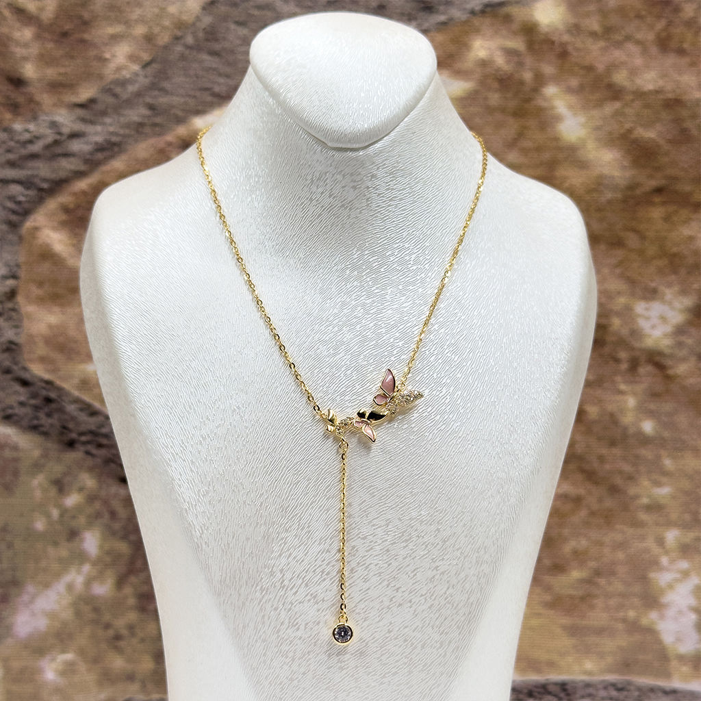 Pembe Kuvars Sıralı Tektaş Detaylı Gümüş Kolye