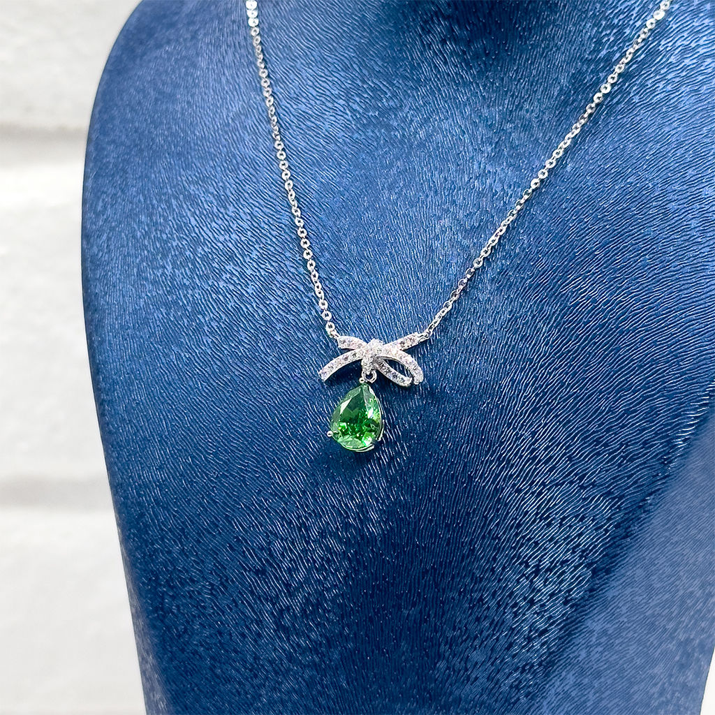 Damla Zümrüt Papyon Gümüş Kolye