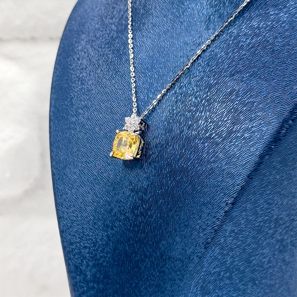 Sitrin Taşlı Lotus Başlık Gümüş Kolye