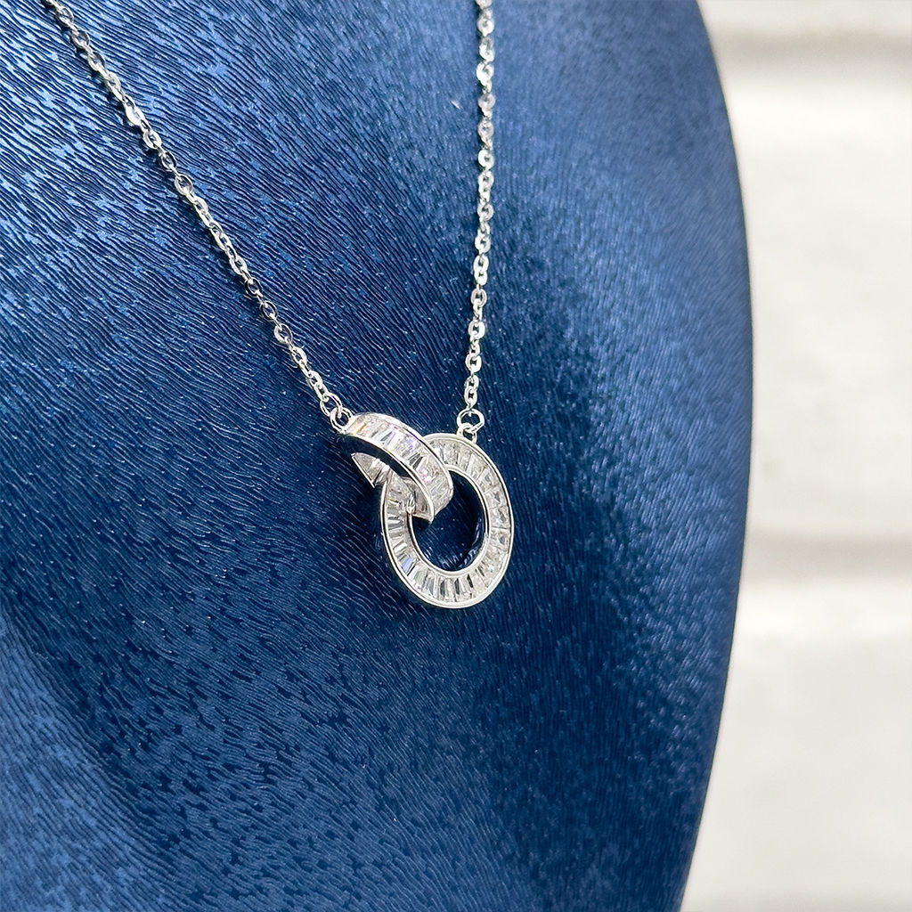 Baget Taşlı Halka Gümüş Kolye