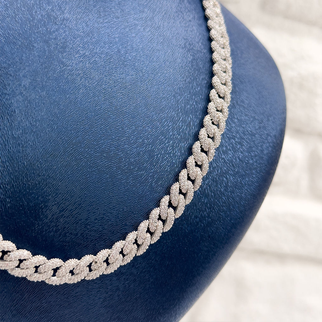 Taşlı Özel İşçilik Gurmet Gümüş Kolye