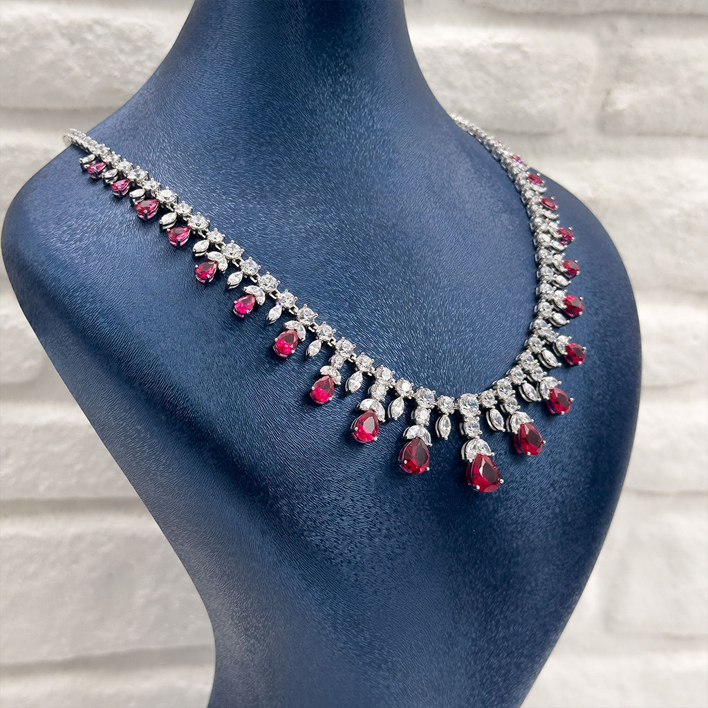 Pırlanta Montür Yakut Taşlı Gümüş Gerdanlık