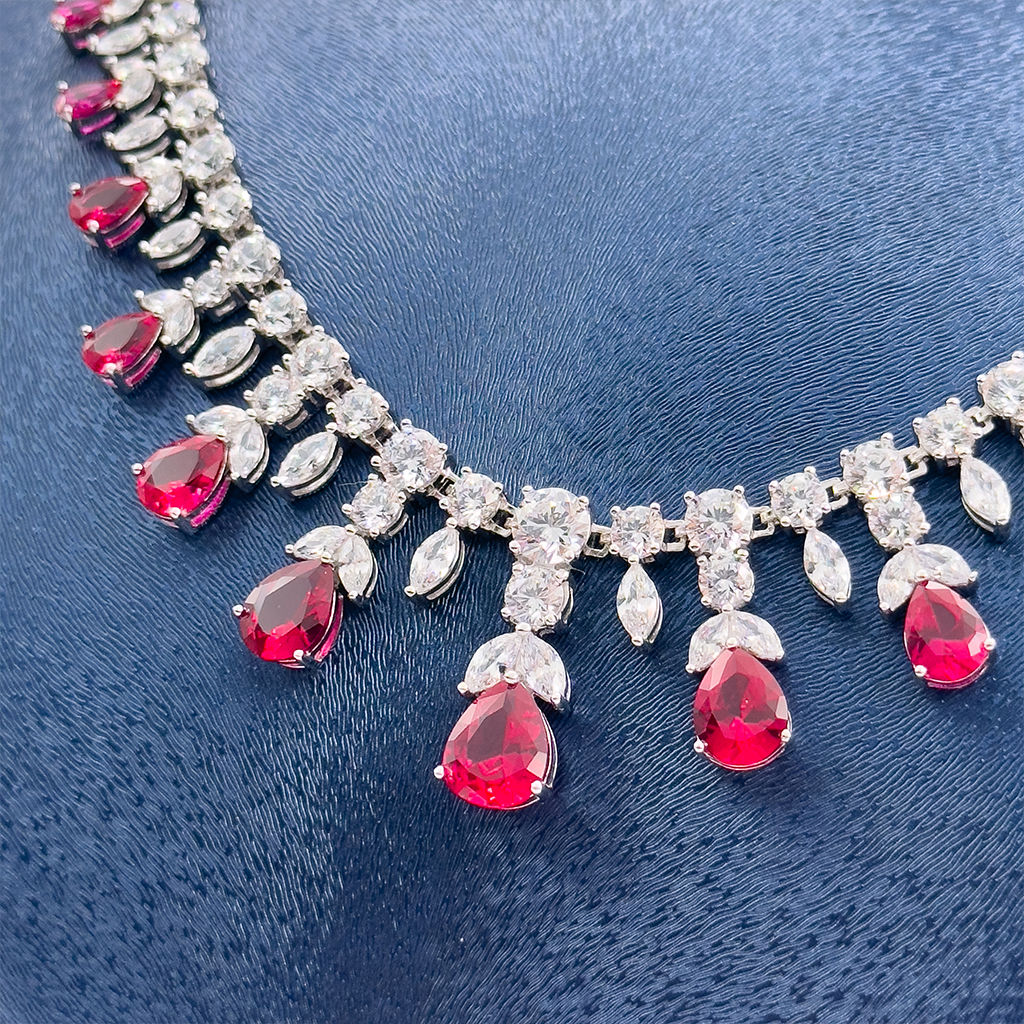 Pırlanta Montür Yakut Taşlı Gümüş Gerdanlık