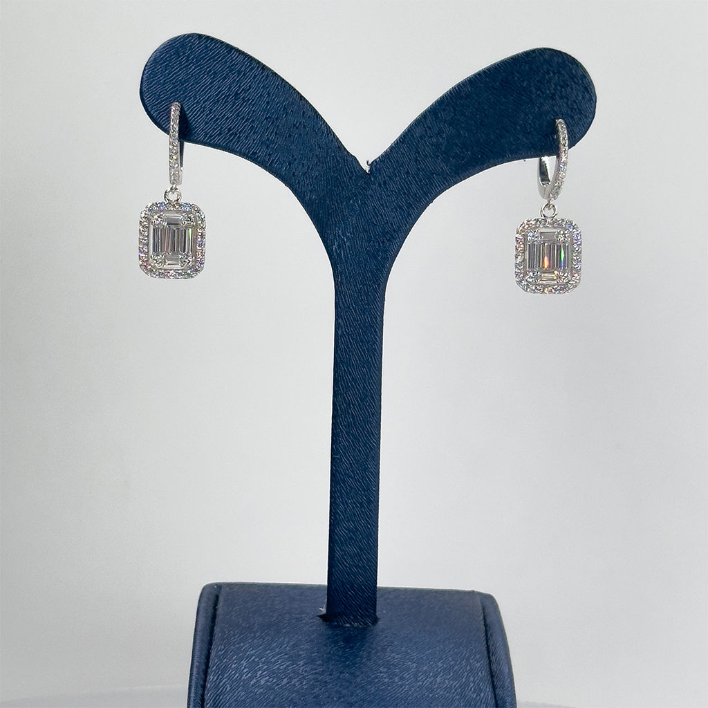 Baget Taşlı Gümüş Küpe