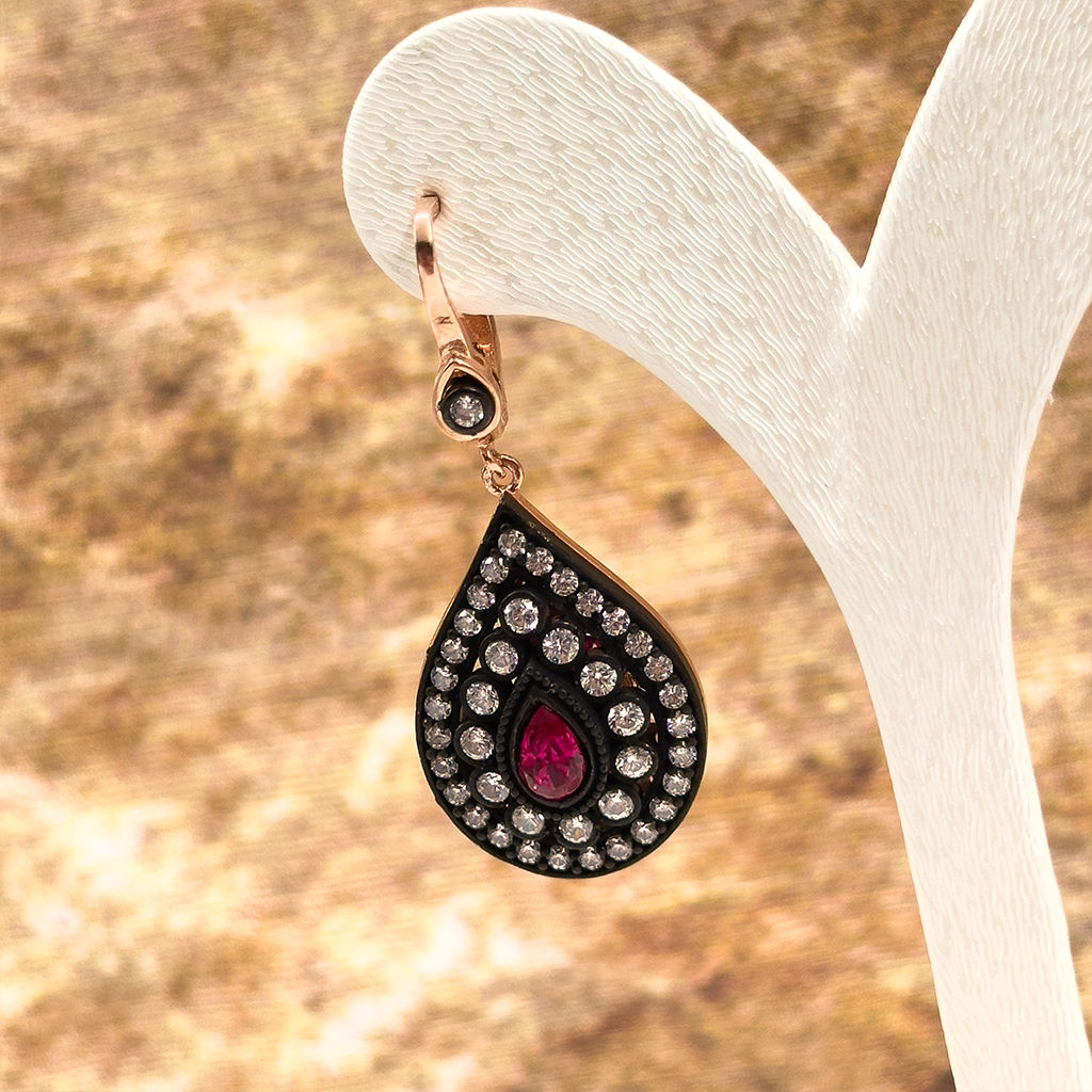 Elmas Montür Yakut Taşlı Damla Gümüş Küpe