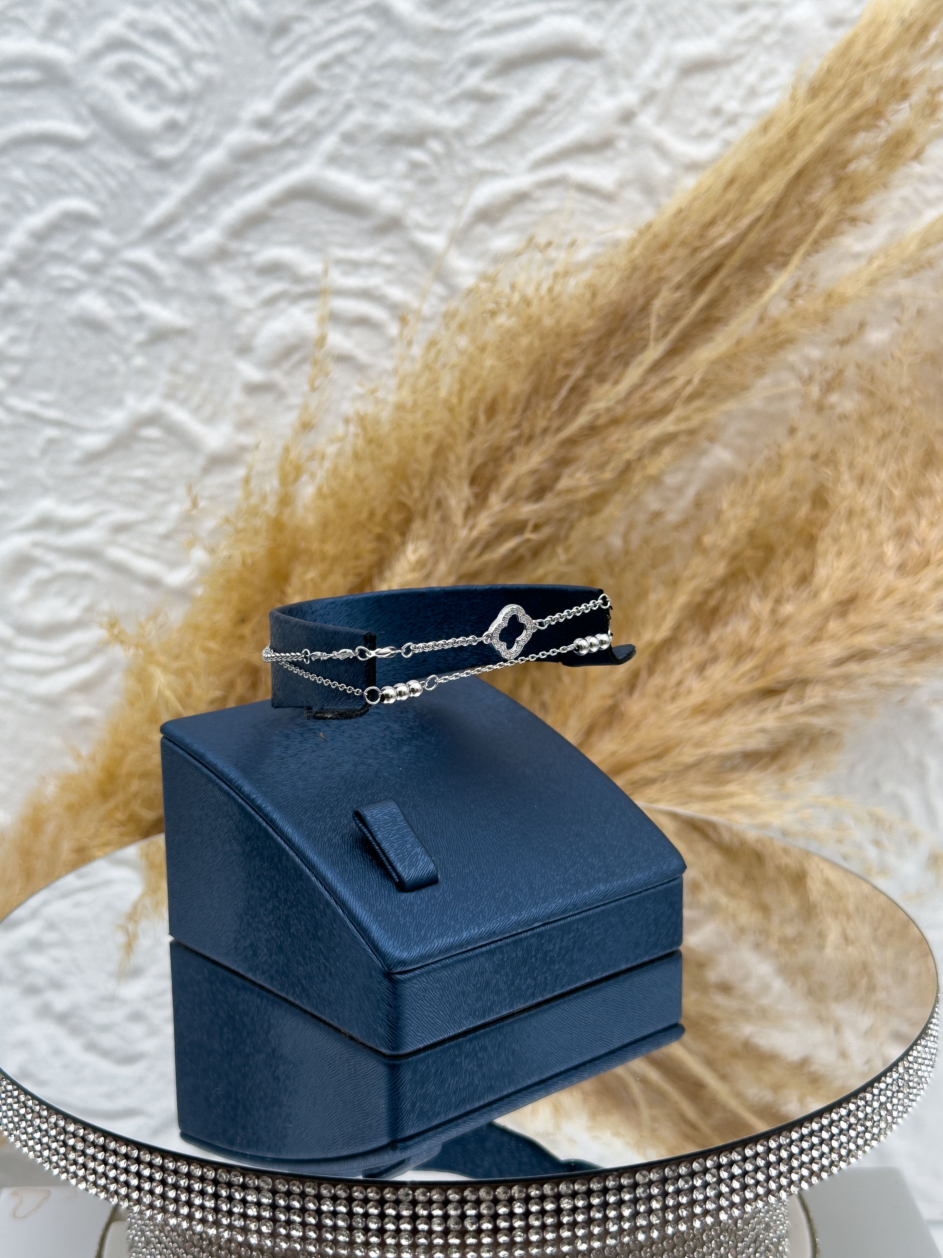 925 Ayar Gümüş Dorikalı Yonca Modeli Bayan Bileklik – Şans ve Zarafetin Buluşması