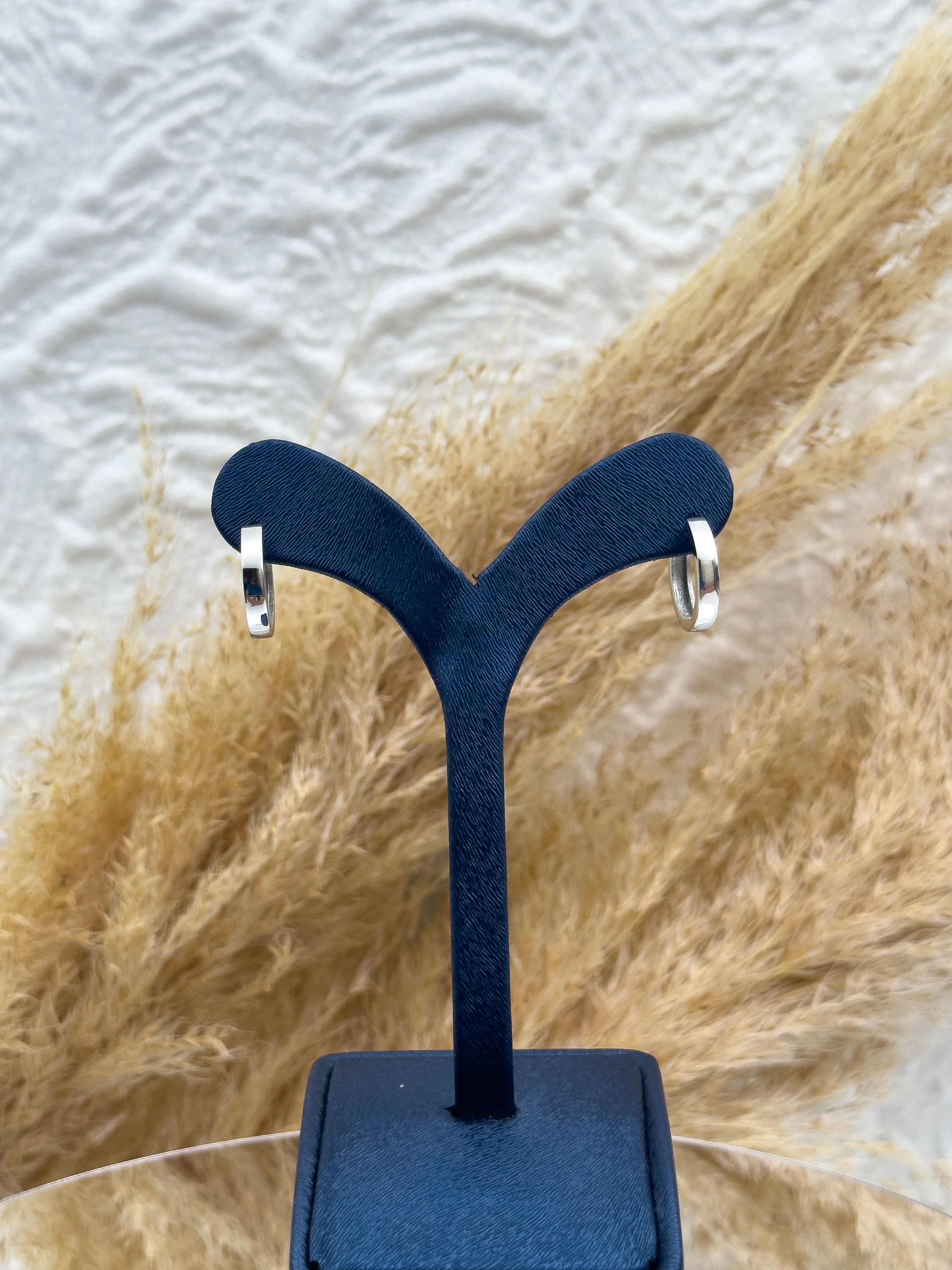 925 Ayar Gümüş Düz Kesim Taşsız Spor Halka Küpe – Minimal Günlük Kadın Küpe