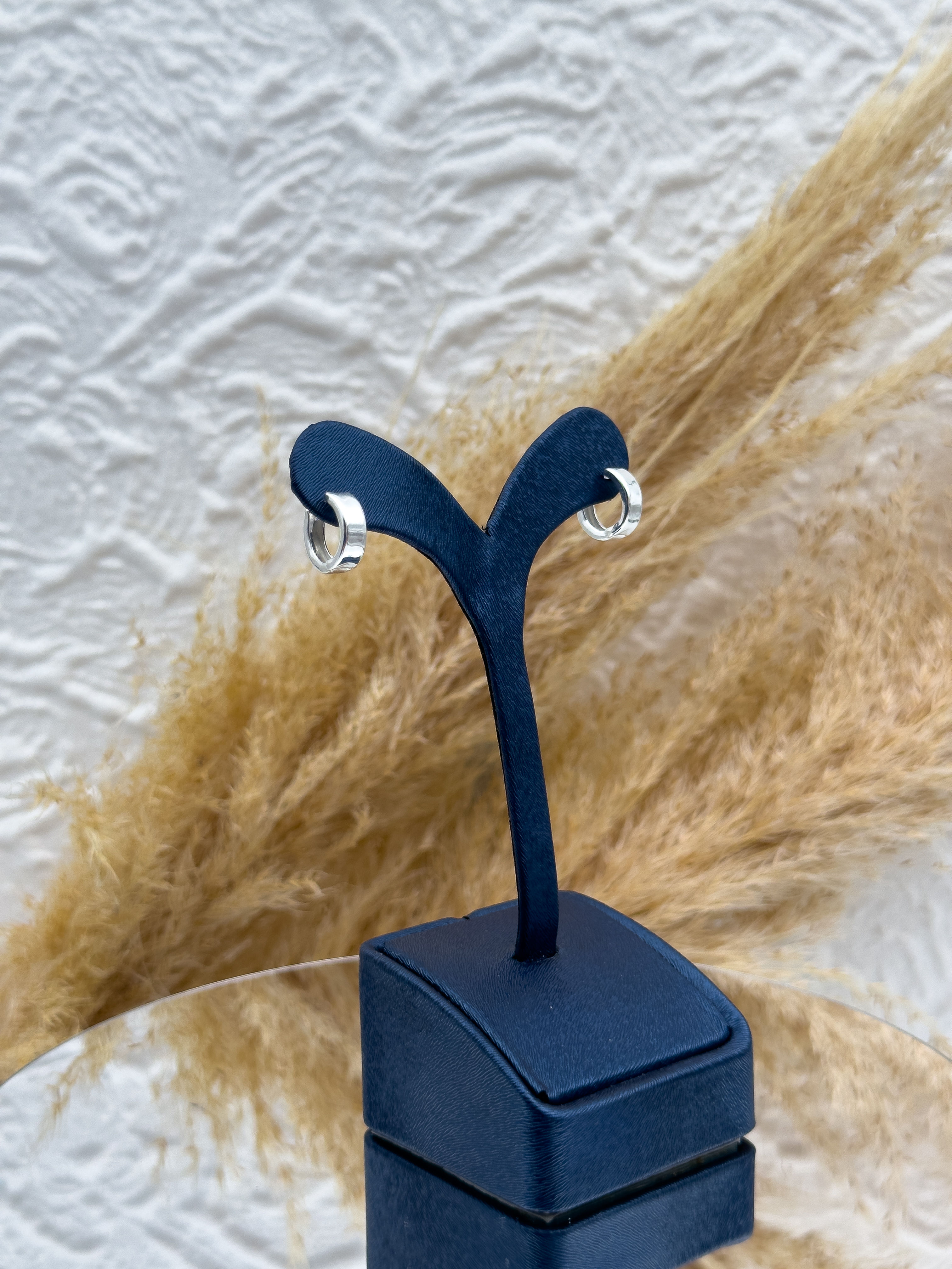 925 Ayar Gümüş Taşsız Spor Halka Küpe – Minimal, Modern ve Trend Kadın Küpe