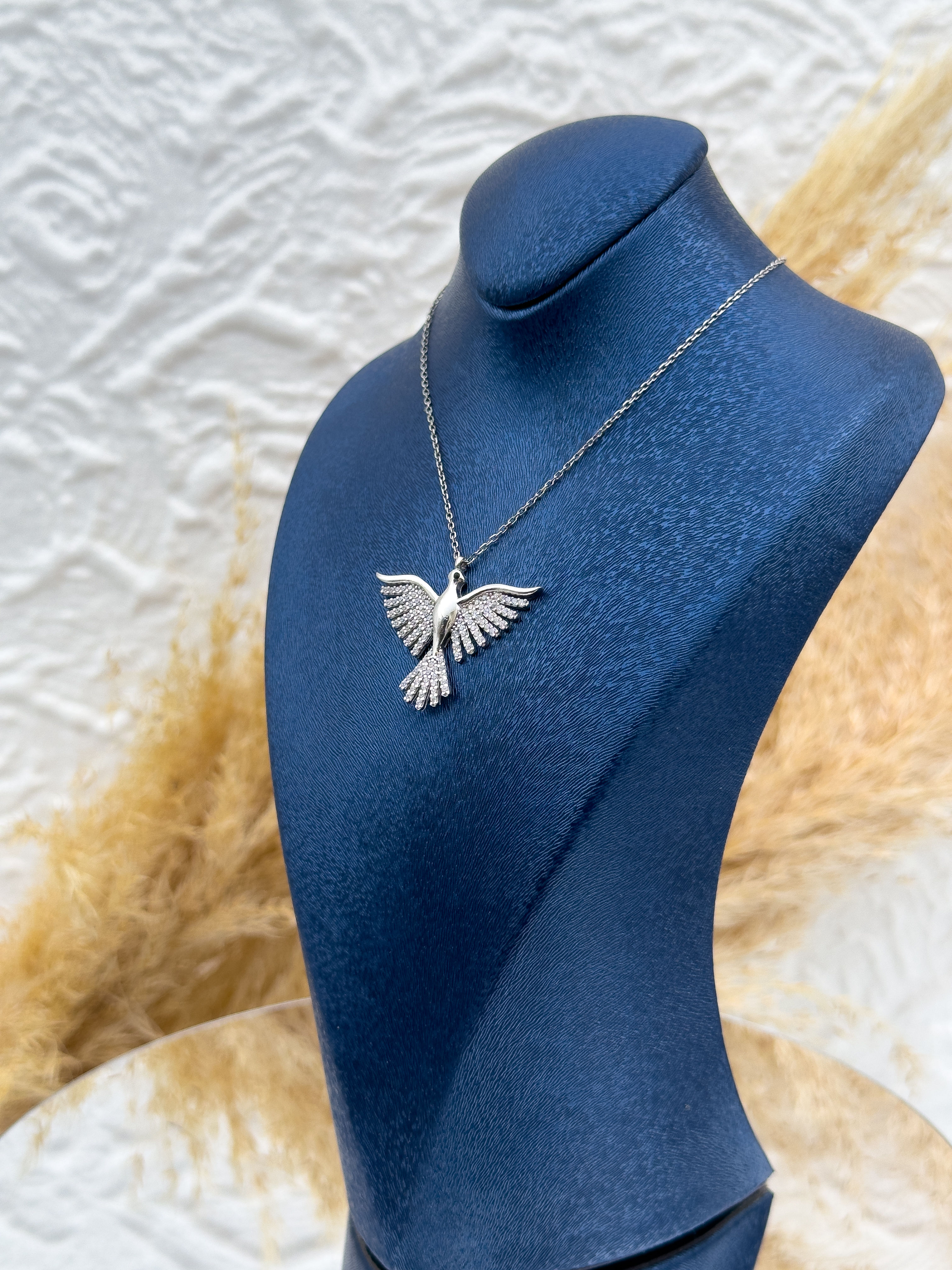 925 Ayar Gümüş Zirkon Taşlı Zümrüdüanka Kuşu Kolye – Özel Tasarım, Işıltılı Kadın Hediyelik Takı