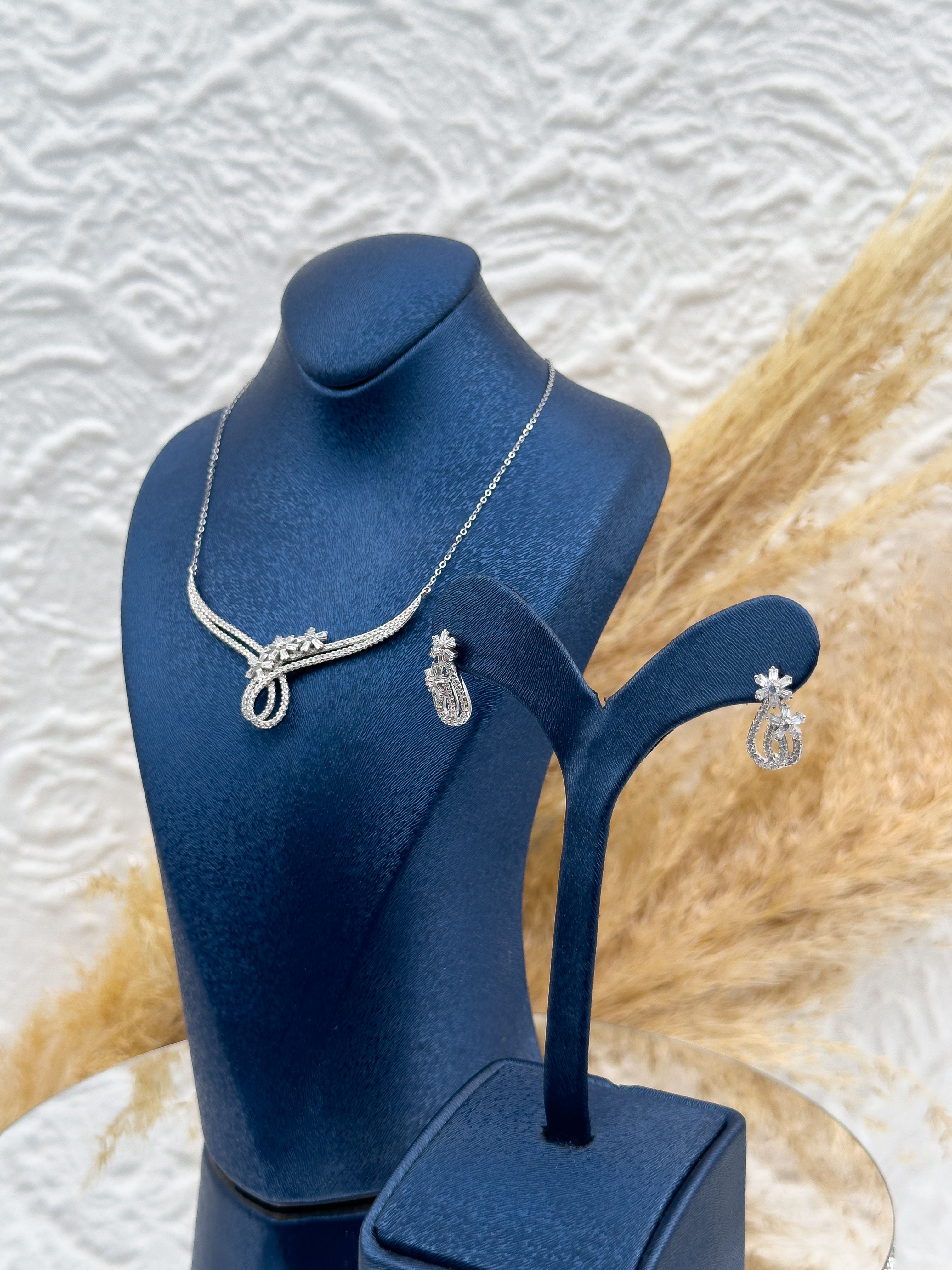 925 Ayar Gümüş Çiçek Tasarımlı Özel Seri Mini 2’li Kadın Takı Seti