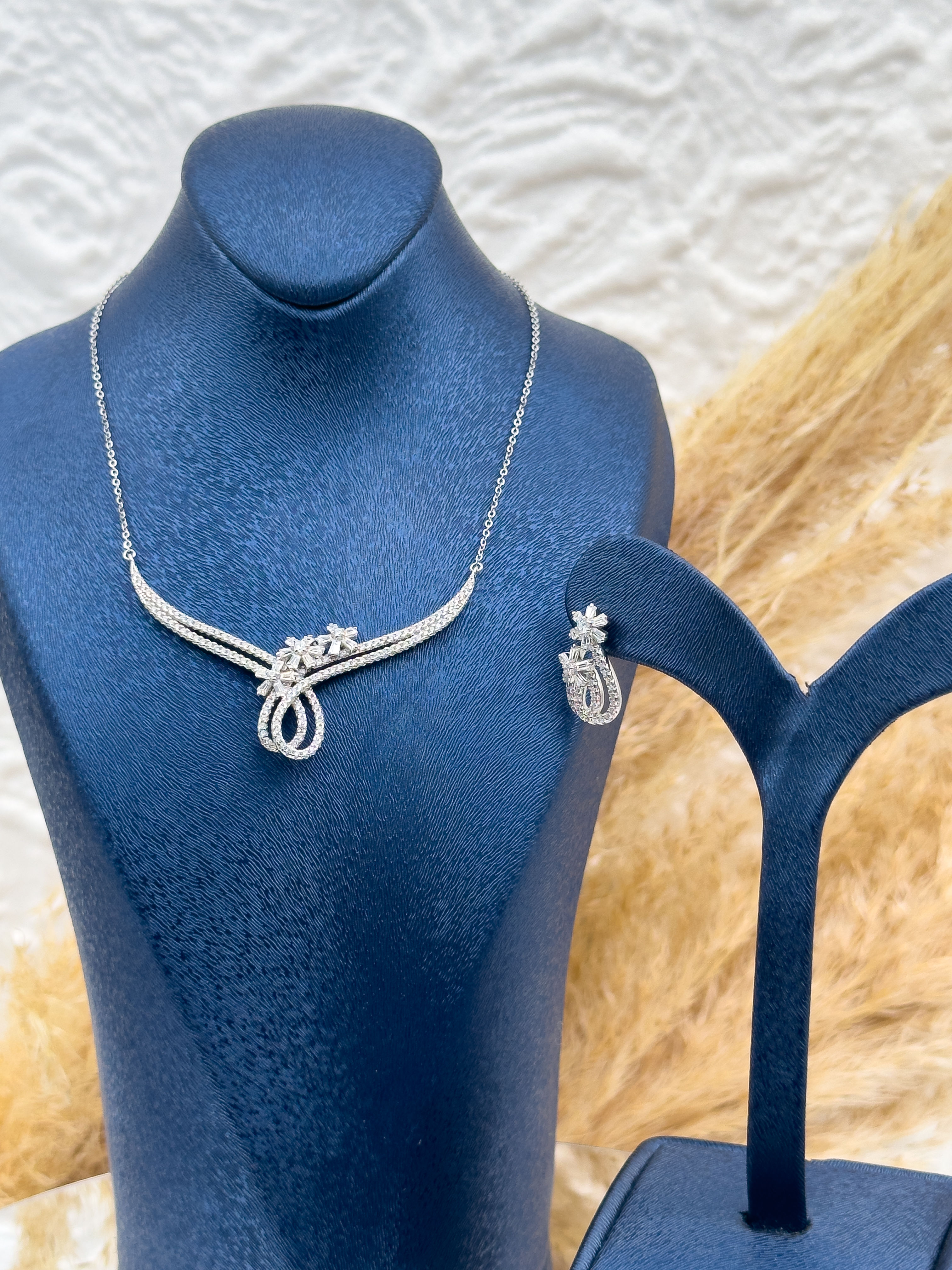 925 Ayar Gümüş Çiçek Tasarımlı Özel Seri Mini 2’li Kadın Takı Seti