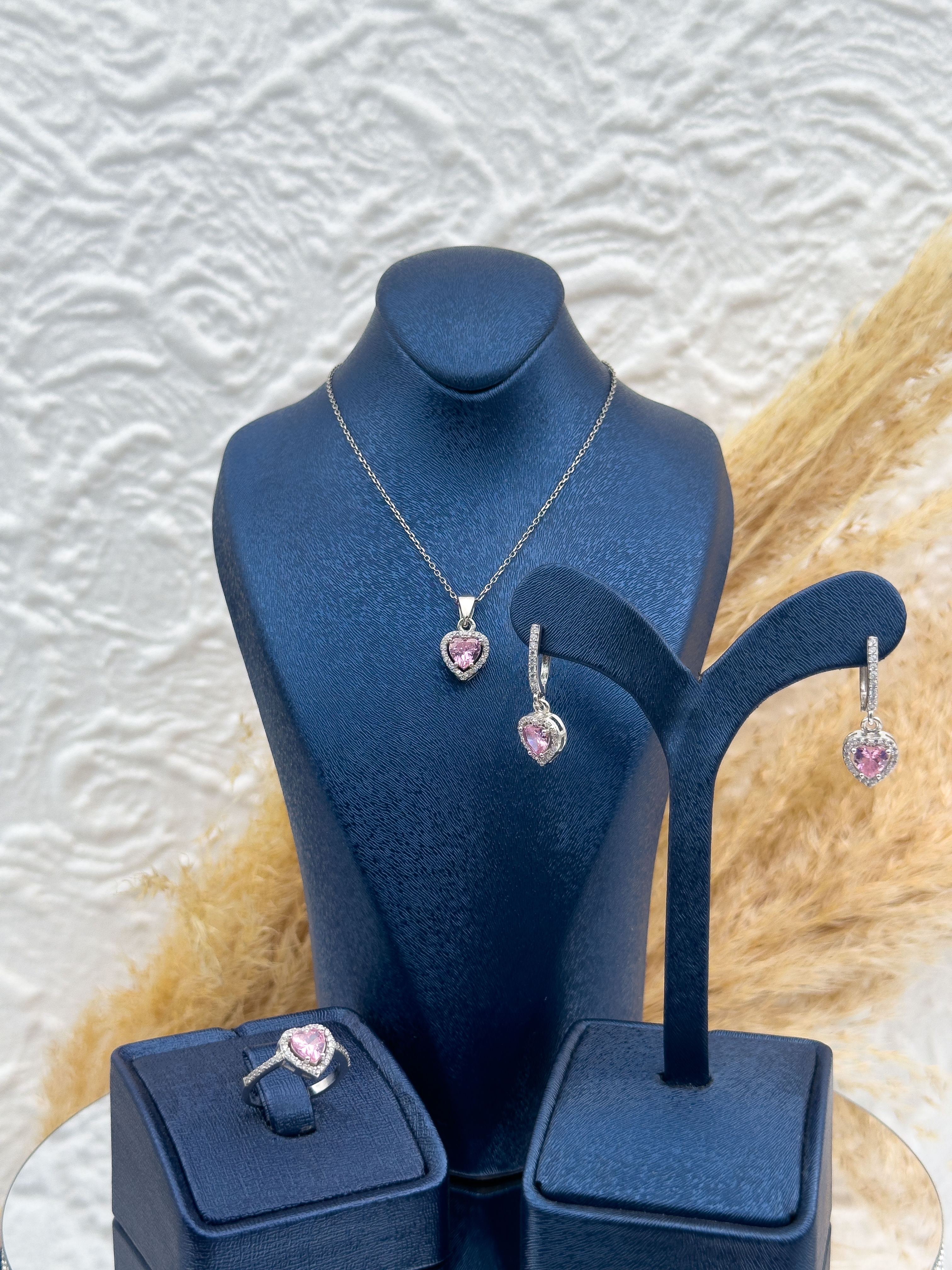 925 Ayar Gümüş Pembe Kuvars Taşlı Kalp Detaylı 3’lü Kadın Takı Seti