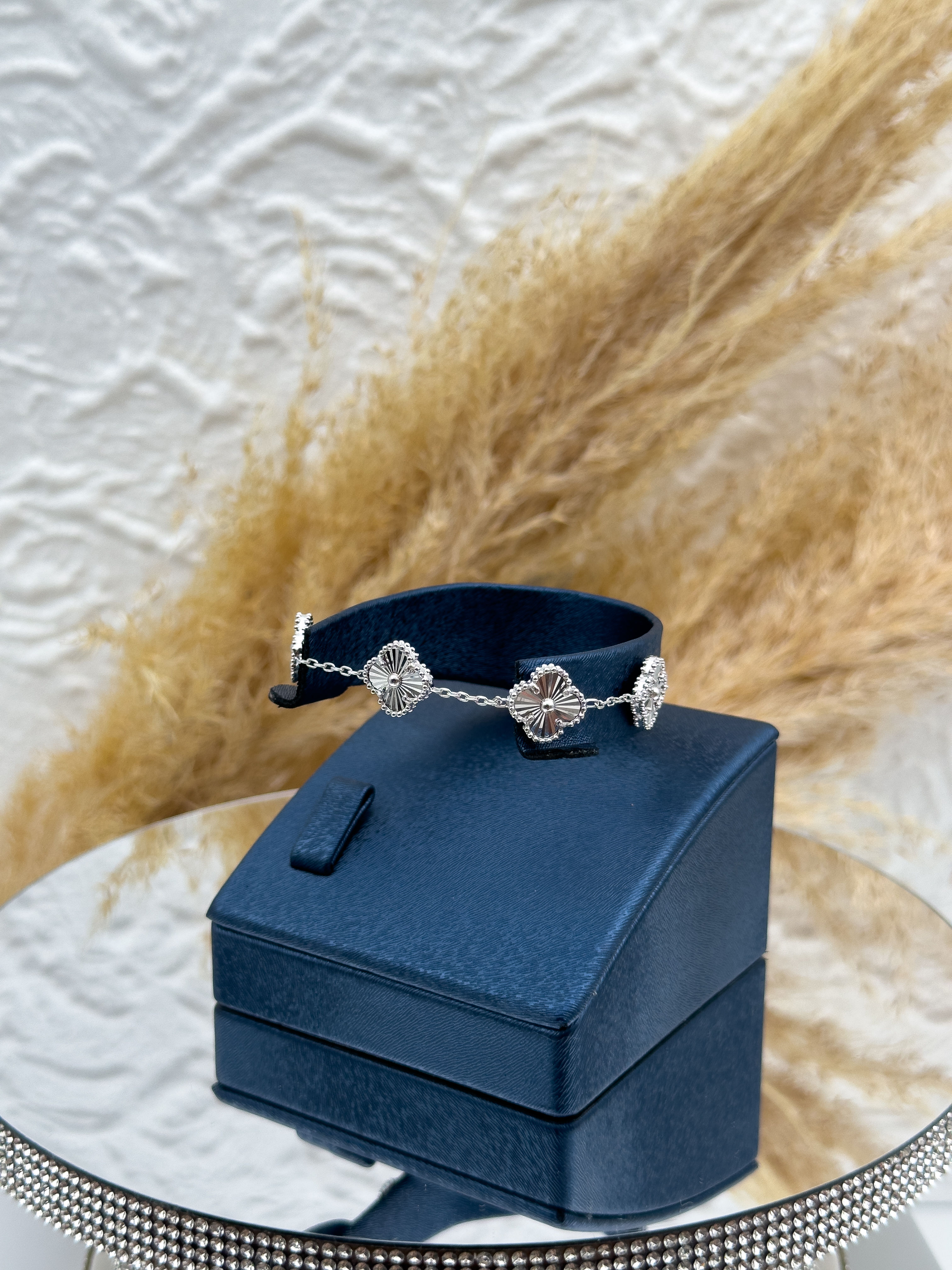 925 Ayar Gümüş Taşsız 5’li Yonca Motifli Kadın Bileklik – Özel Tasarım