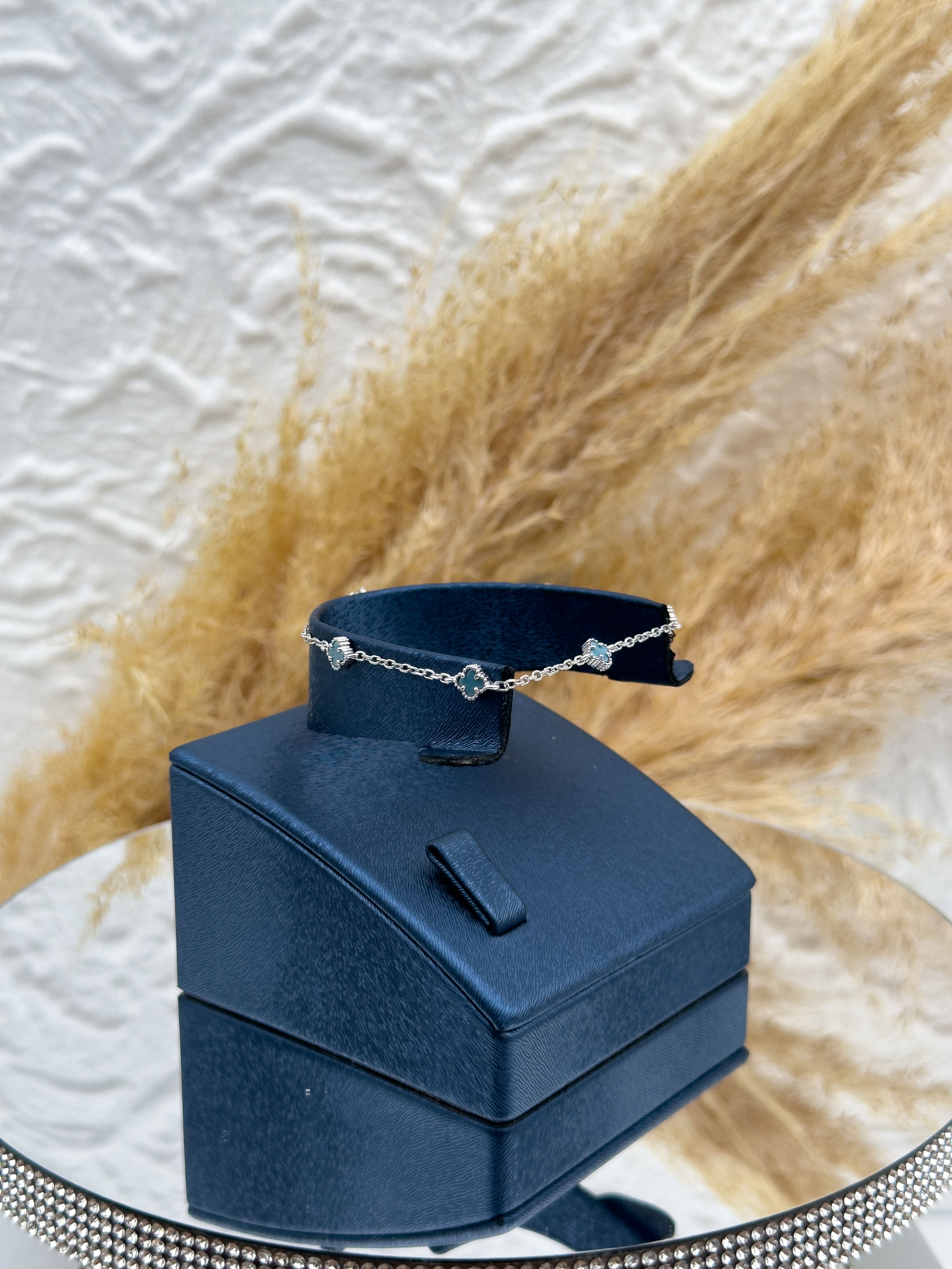 925 Ayar Gümüş Firuze Taşlı Yonca Kadın Bileklik – Zarif ve Şık Tasarım