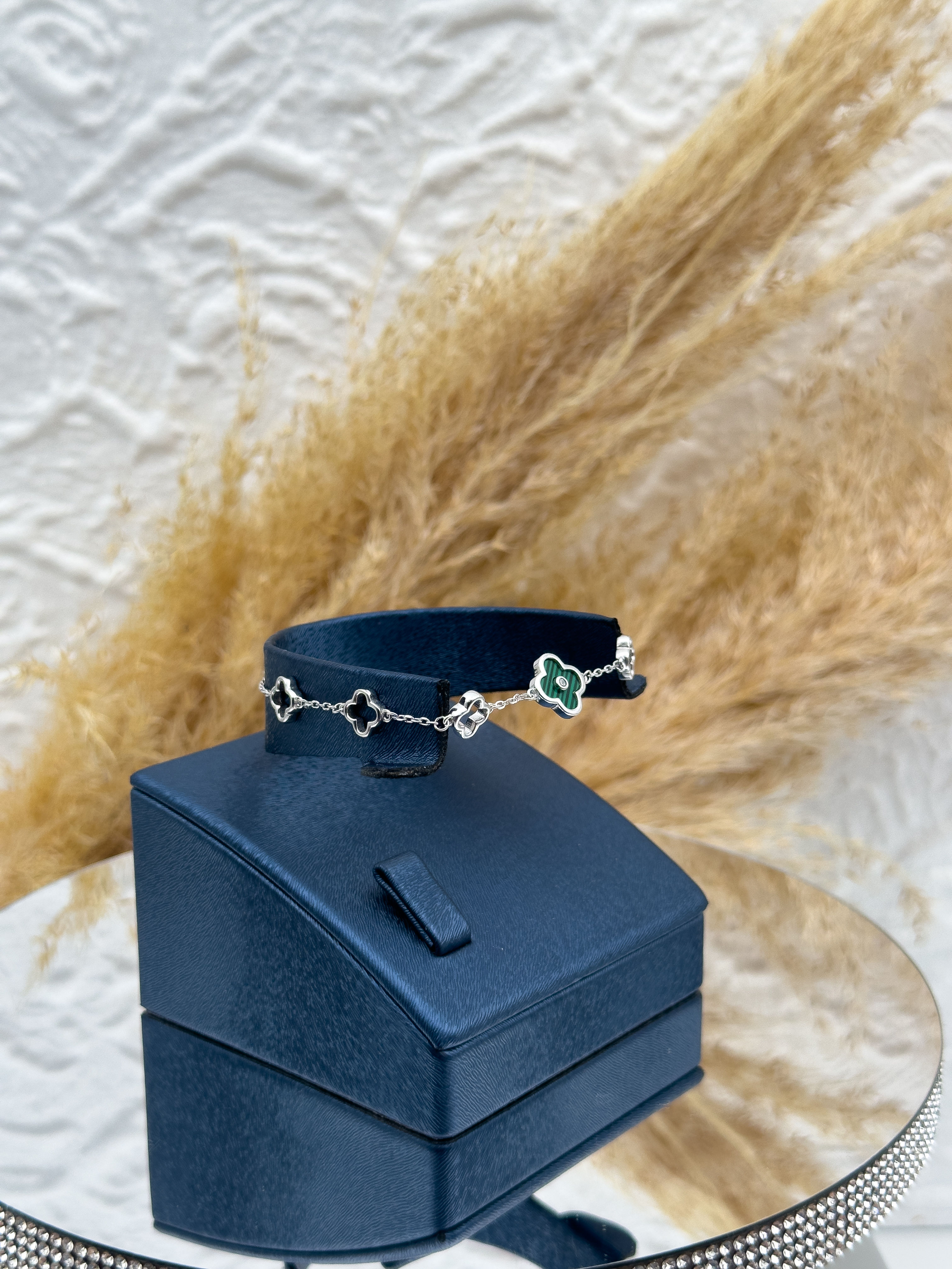 925 Ayar Gümüş Malahit Taşlı Yonca Kadın Bileklik – Spor Şık Tasarım