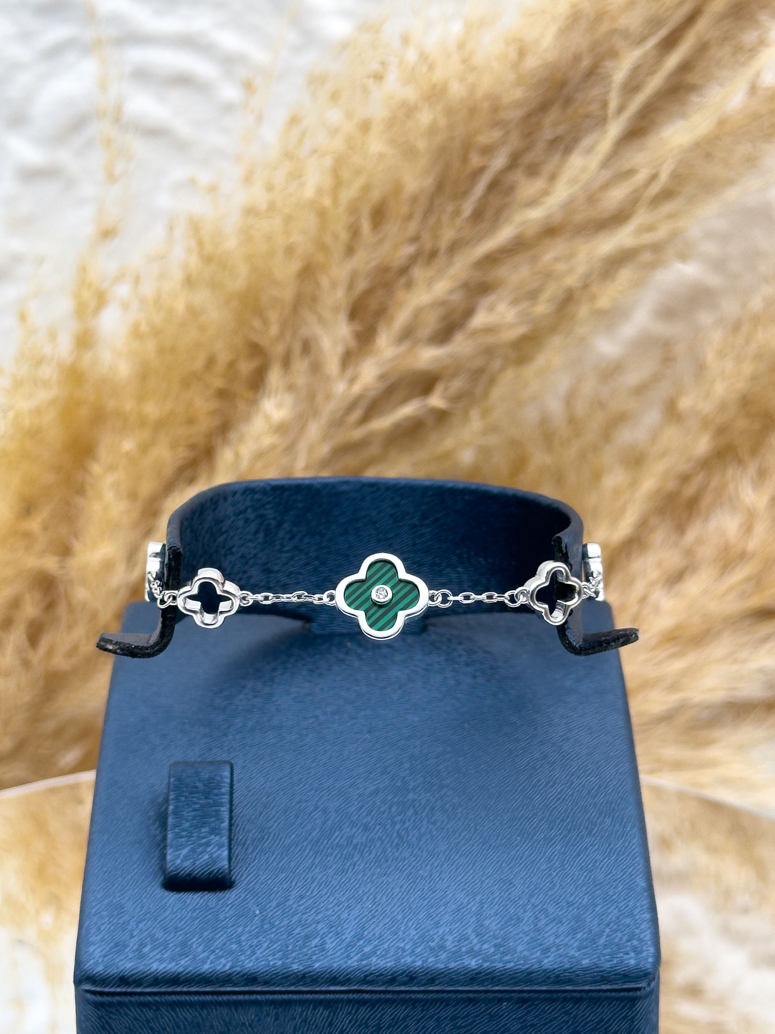 925 Ayar Gümüş Malahit Taşlı Yonca Kadın Bileklik – Spor Şık Tasarım