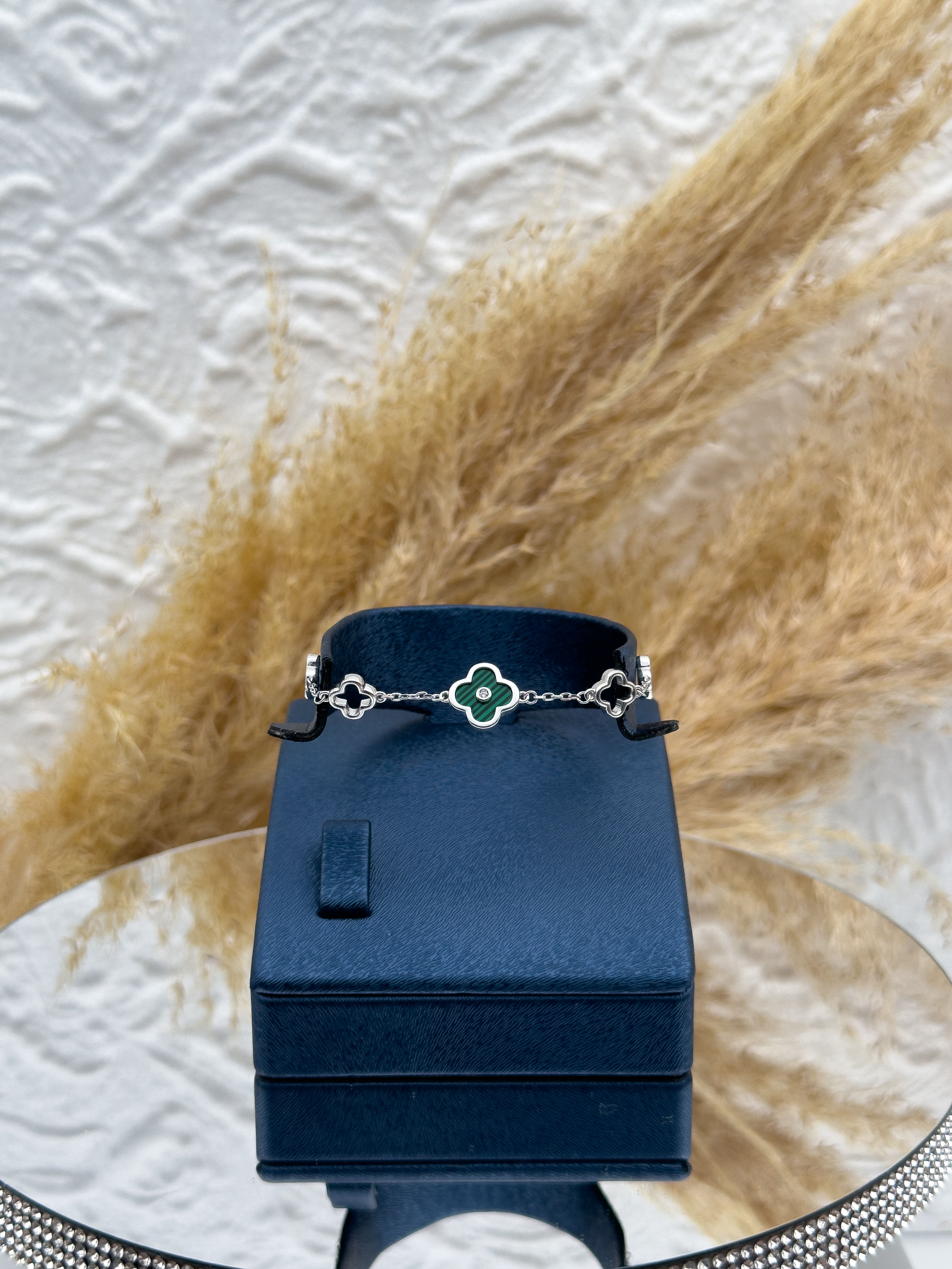 925 Ayar Gümüş Malahit Taşlı Yonca Kadın Bileklik – Spor Şık Tasarım