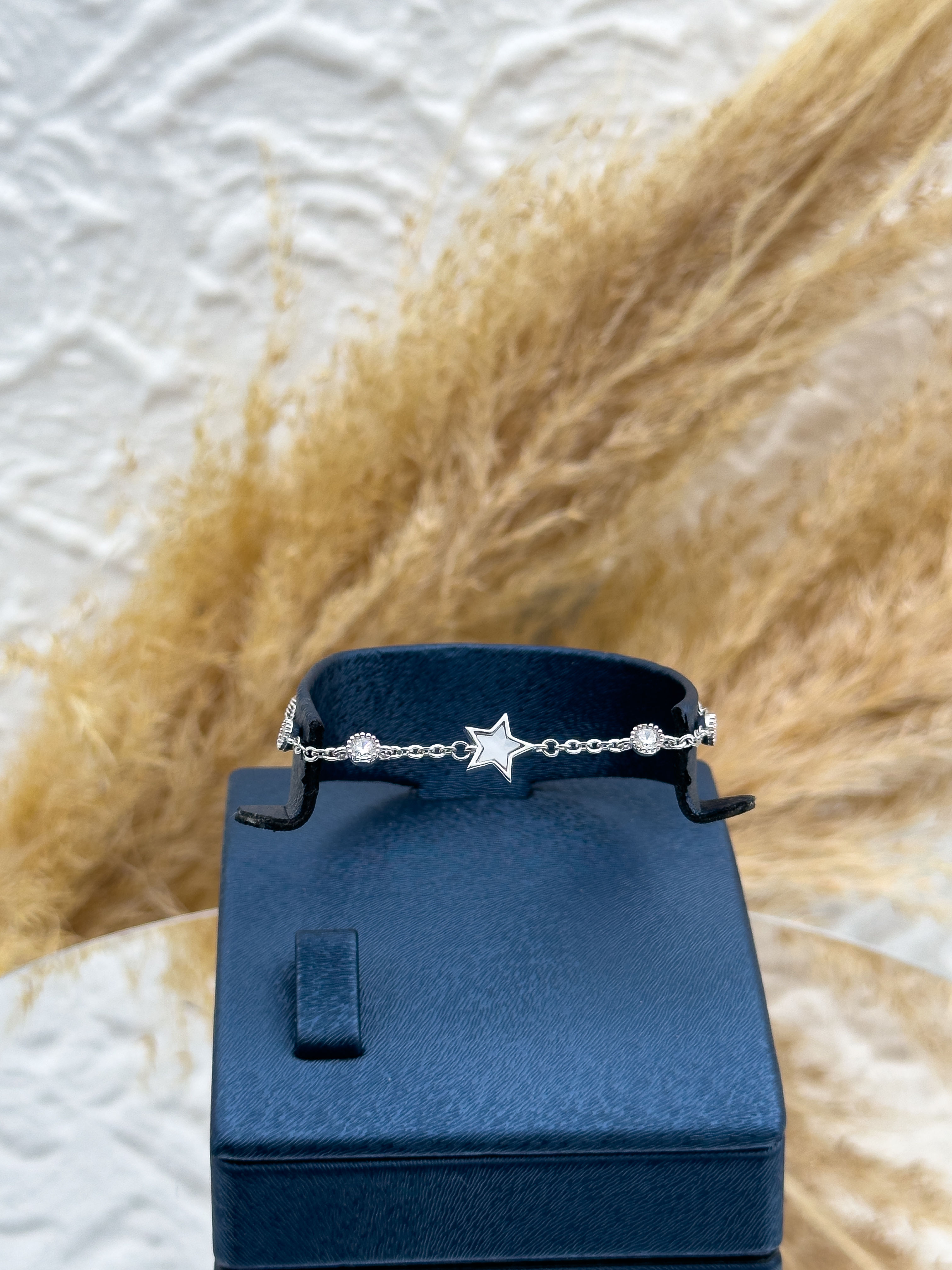 925 Ayar Gümüş Zirkon Taşlı Yıldız Kadın Bileklik – Günlük Şıklık